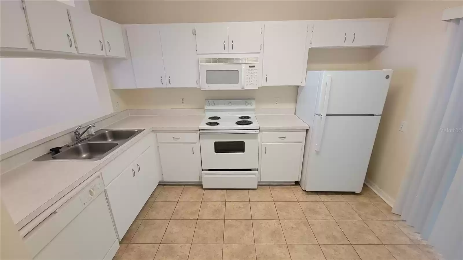 5528 CARROLLWOOD KEY DRIVE, TAMPA, Florida 33624, 2 Bedrooms Bedrooms, ,1 BathroomBathrooms,Residential Lease,For Rent,CARROLLWOOD KEY DRIVE,MFRO6224093