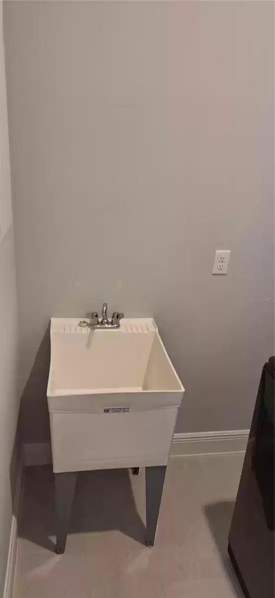 Laundry Room - Utility Sink