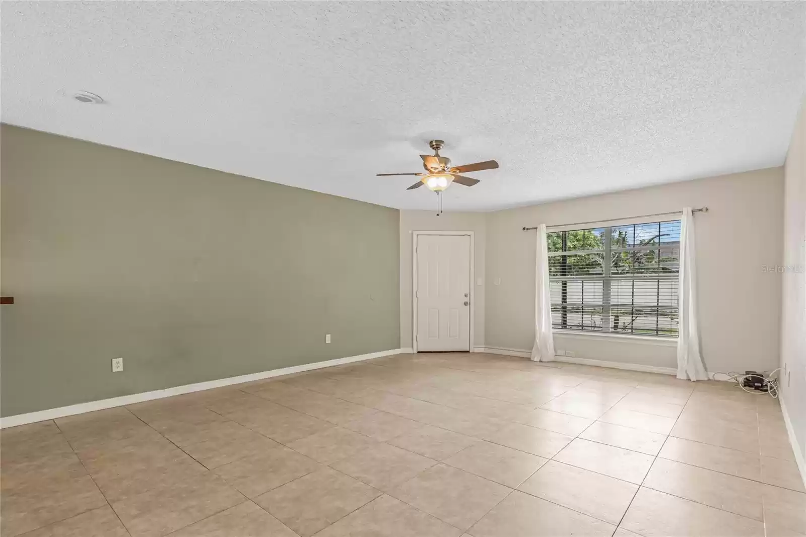 3651 GOLDENROD ROAD, WINTER PARK, Florida 32792, 2 Bedrooms Bedrooms, ,2 BathroomsBathrooms,Residential,For Sale,GOLDENROD,MFRO6218264