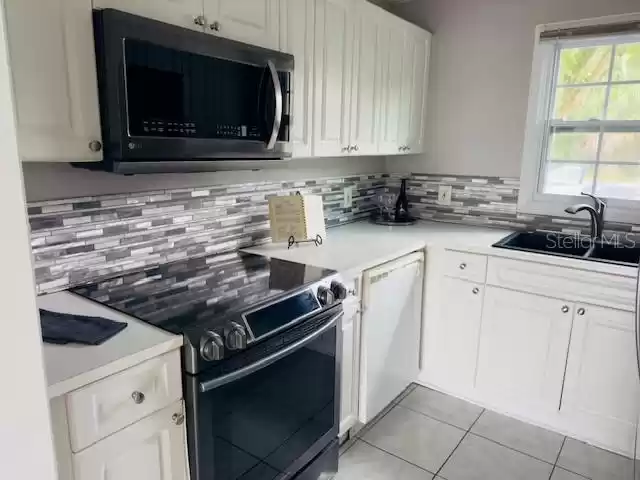 13719 JUNIPER BLOSSOM DRIVE, TAMPA, Florida 33618, 2 Bedrooms Bedrooms, ,2 BathroomsBathrooms,Residential Lease,For Rent,JUNIPER BLOSSOM,MFRT3537253