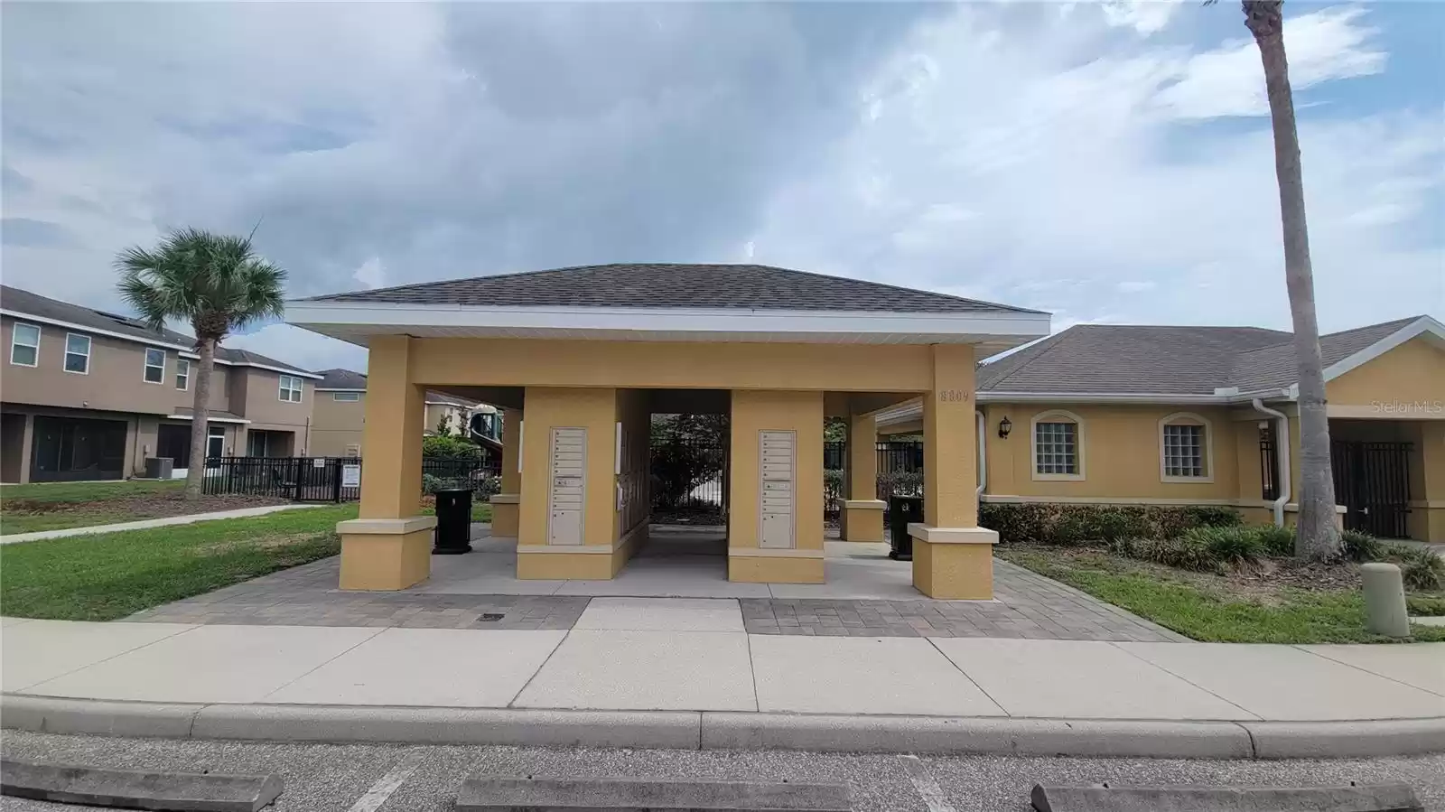 8955 WALNUT GABLE COURT, RIVERVIEW, Florida 33578, 2 Bedrooms Bedrooms, ,2 BathroomsBathrooms,Residential Lease,For Rent,WALNUT GABLE COURT,MFRO6224010