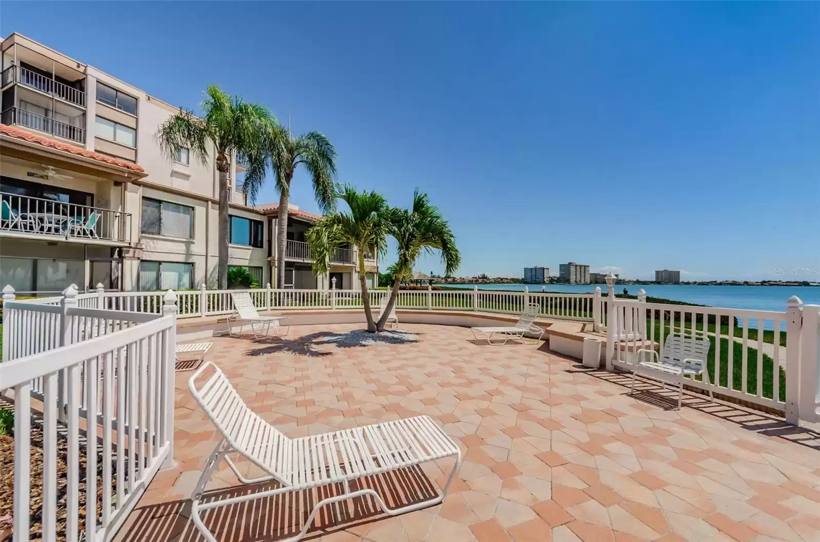 6218 PALMA DEL MAR BOULEVARD, SAINT PETERSBURG, Florida 33715, 2 Bedrooms Bedrooms, ,2 BathroomsBathrooms,Residential Lease,For Rent,PALMA DEL MAR,MFRU8248297