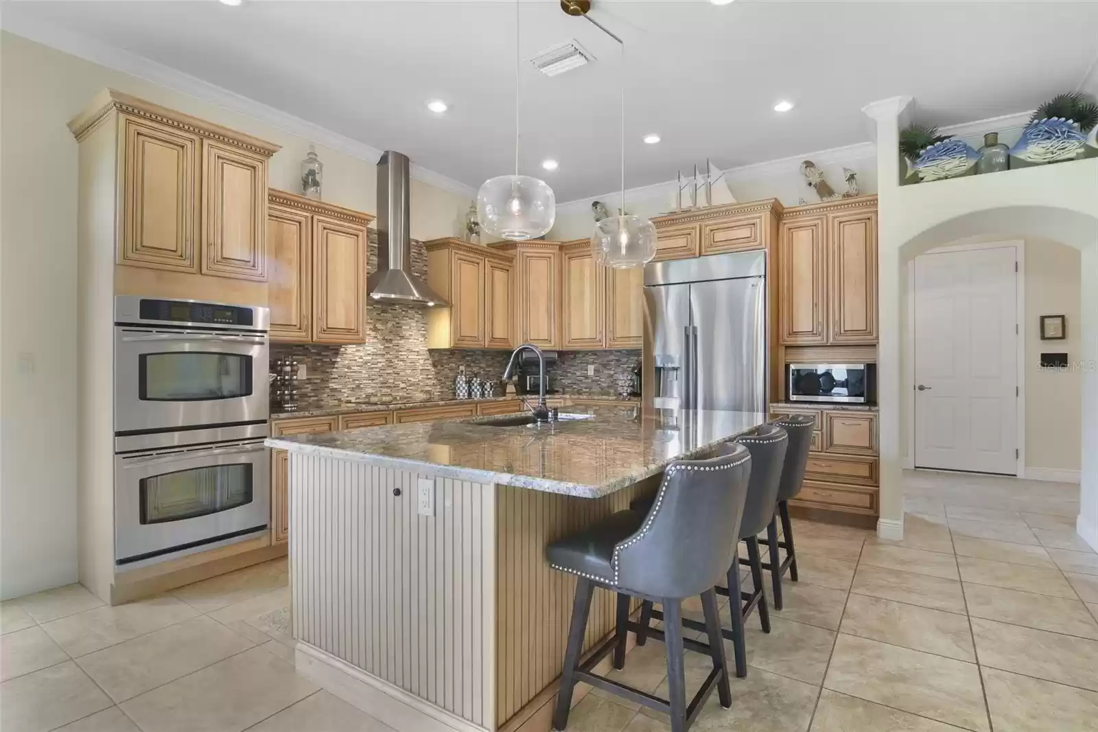 Kitchen with double oven