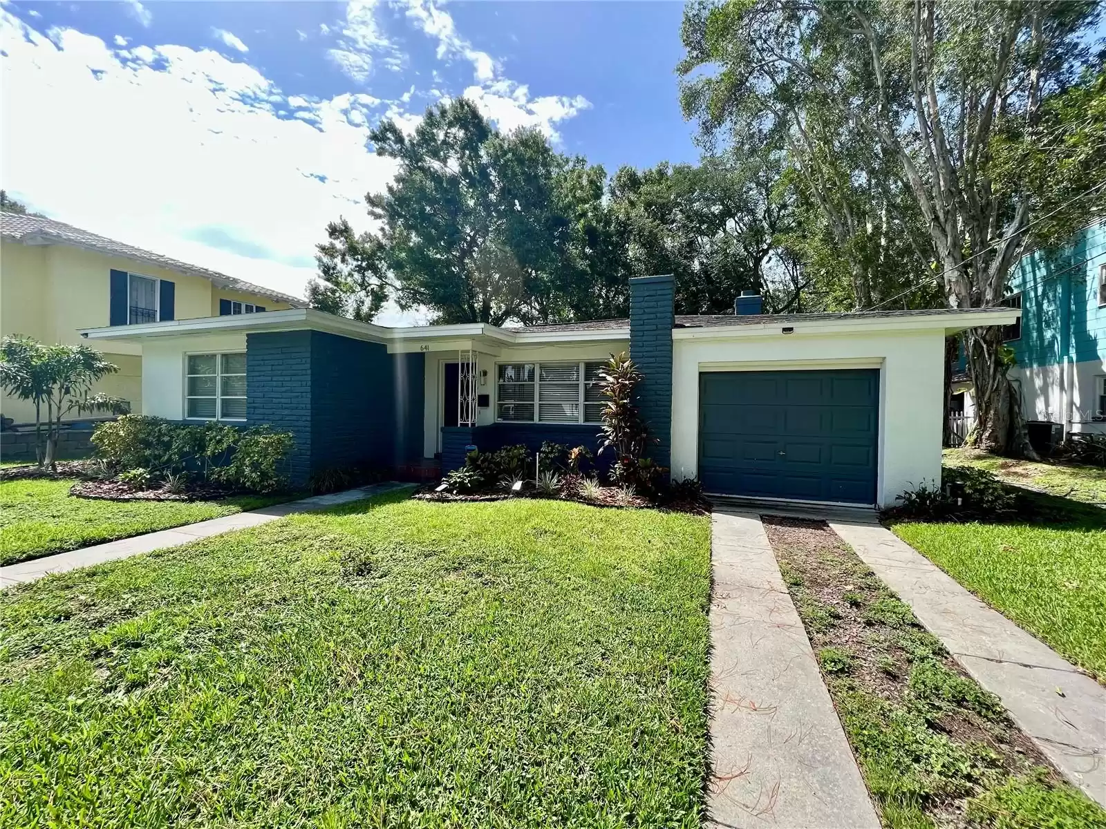 641 GENEVA PLACE, TAMPA, Florida 33606, 2 Bedrooms Bedrooms, ,2 BathroomsBathrooms,Residential Lease,For Rent,GENEVA,MFRT3541591