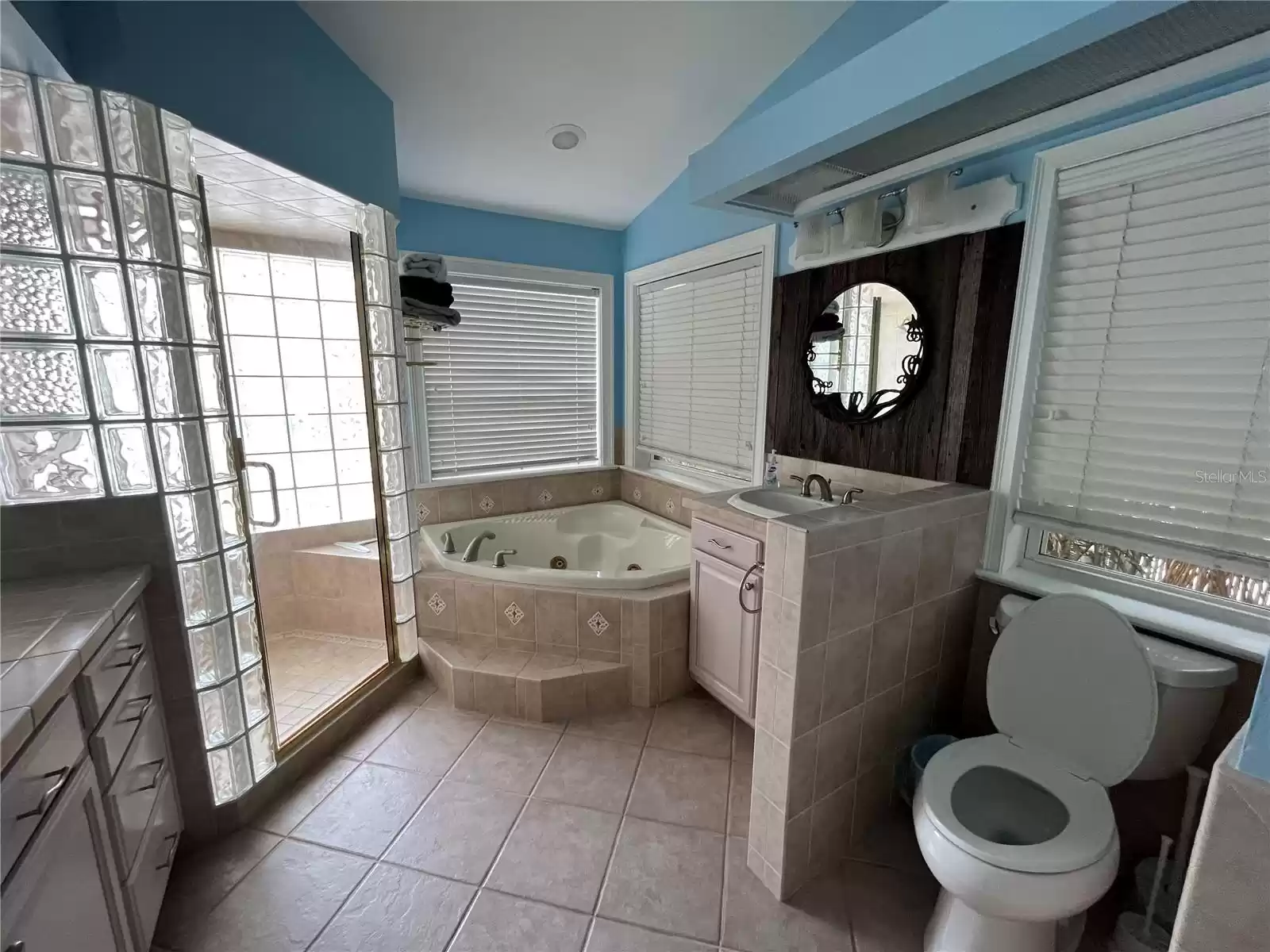 ST PETE BEACH, Florida 33706, 3 Bedrooms Bedrooms, ,3 BathroomsBathrooms,Residential Lease,For Rent,MFRU8250321