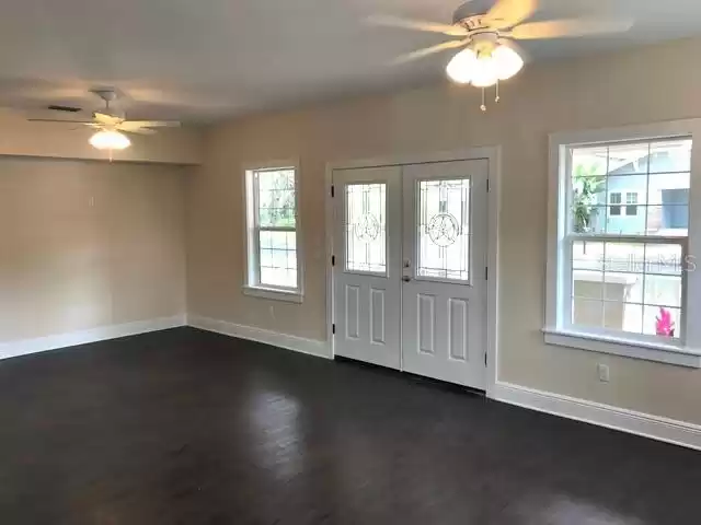 3009 BAY COURT AVENUE, TAMPA, Florida 33611, 4 Bedrooms Bedrooms, ,3 BathroomsBathrooms,Residential Lease,For Rent,BAY COURT,MFRT3541439