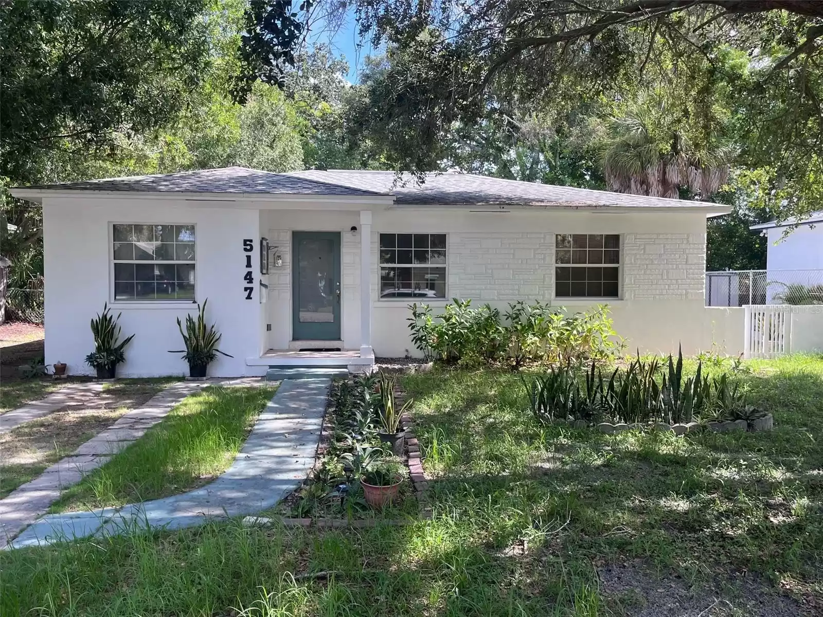 5147 1ST AVE N, ST PETERSBURG, Florida 33710, 4 Bedrooms Bedrooms, ,2 BathroomsBathrooms,Residential Lease,For Rent,1ST AVE N,MFRU8249642