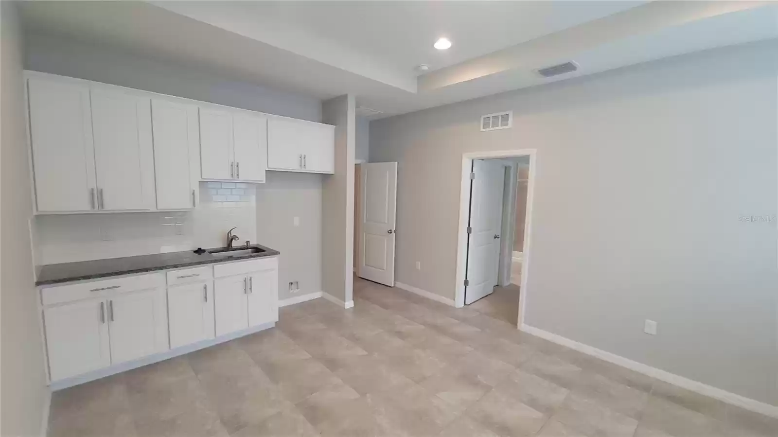 1073 MONTGOMERY BELL ROAD, WESLEY CHAPEL, Florida 33543, 4 Bedrooms Bedrooms, ,3 BathroomsBathrooms,Residential Lease,For Rent,MONTGOMERY BELL ROAD,MFRO6224225