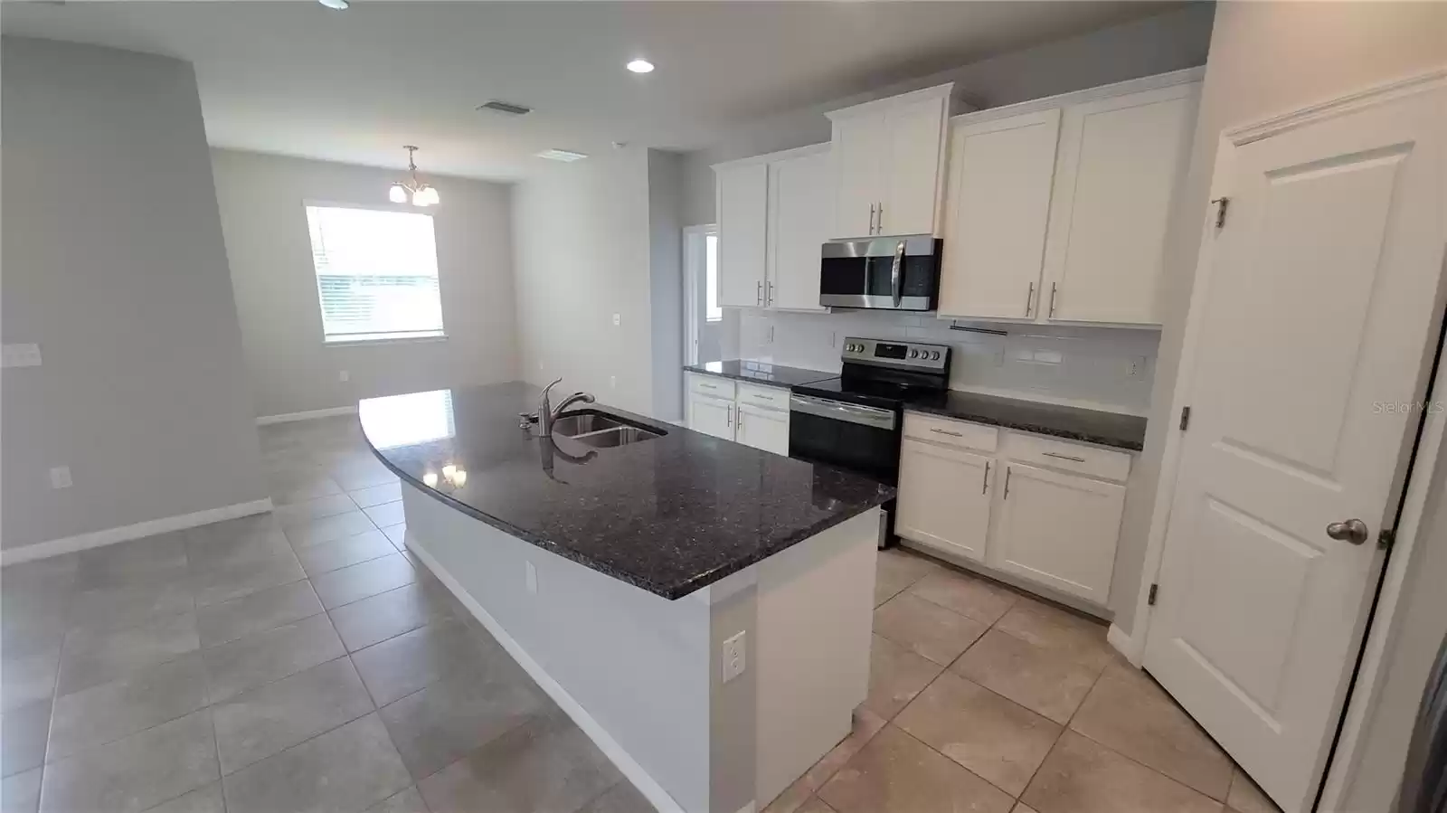 1073 MONTGOMERY BELL ROAD, WESLEY CHAPEL, Florida 33543, 4 Bedrooms Bedrooms, ,3 BathroomsBathrooms,Residential Lease,For Rent,MONTGOMERY BELL ROAD,MFRO6224225