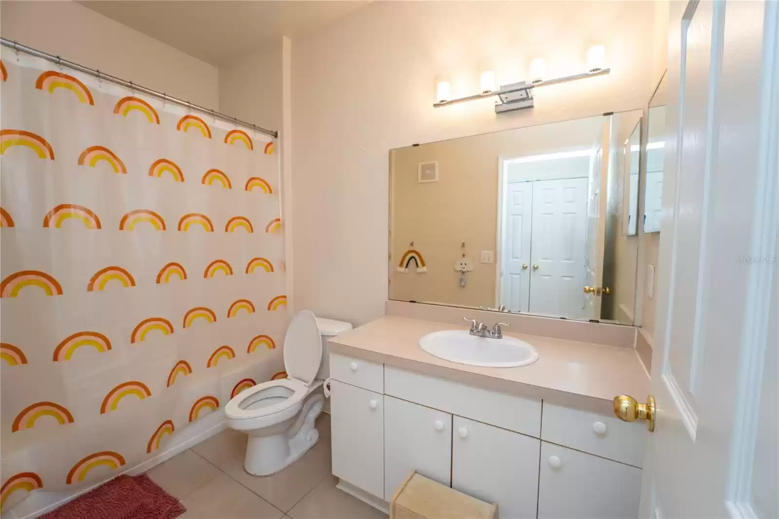 2nd Bathroom