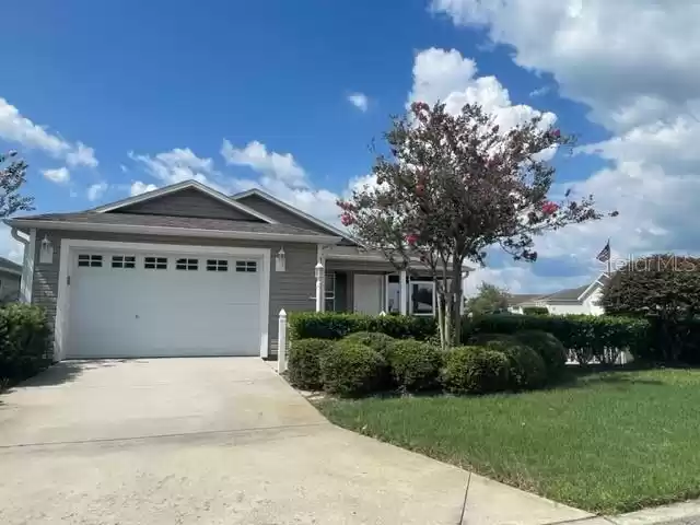 1981 CHESAPEAKE PLACE, THE VILLAGES, Florida 32162, 2 Bedrooms Bedrooms, ,2 BathroomsBathrooms,Residential Lease,For Rent,CHESAPEAKE,MFROM682367