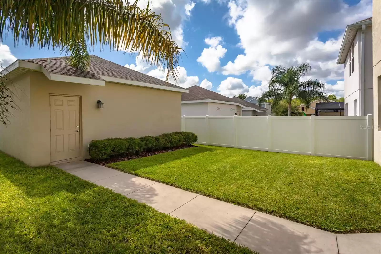 11090 SILVER SURFER ALLEY, WINTER GARDEN, Florida 34787, 4 Bedrooms Bedrooms, ,3 BathroomsBathrooms,Residential,For Sale,SILVER SURFER,MFRO6224222