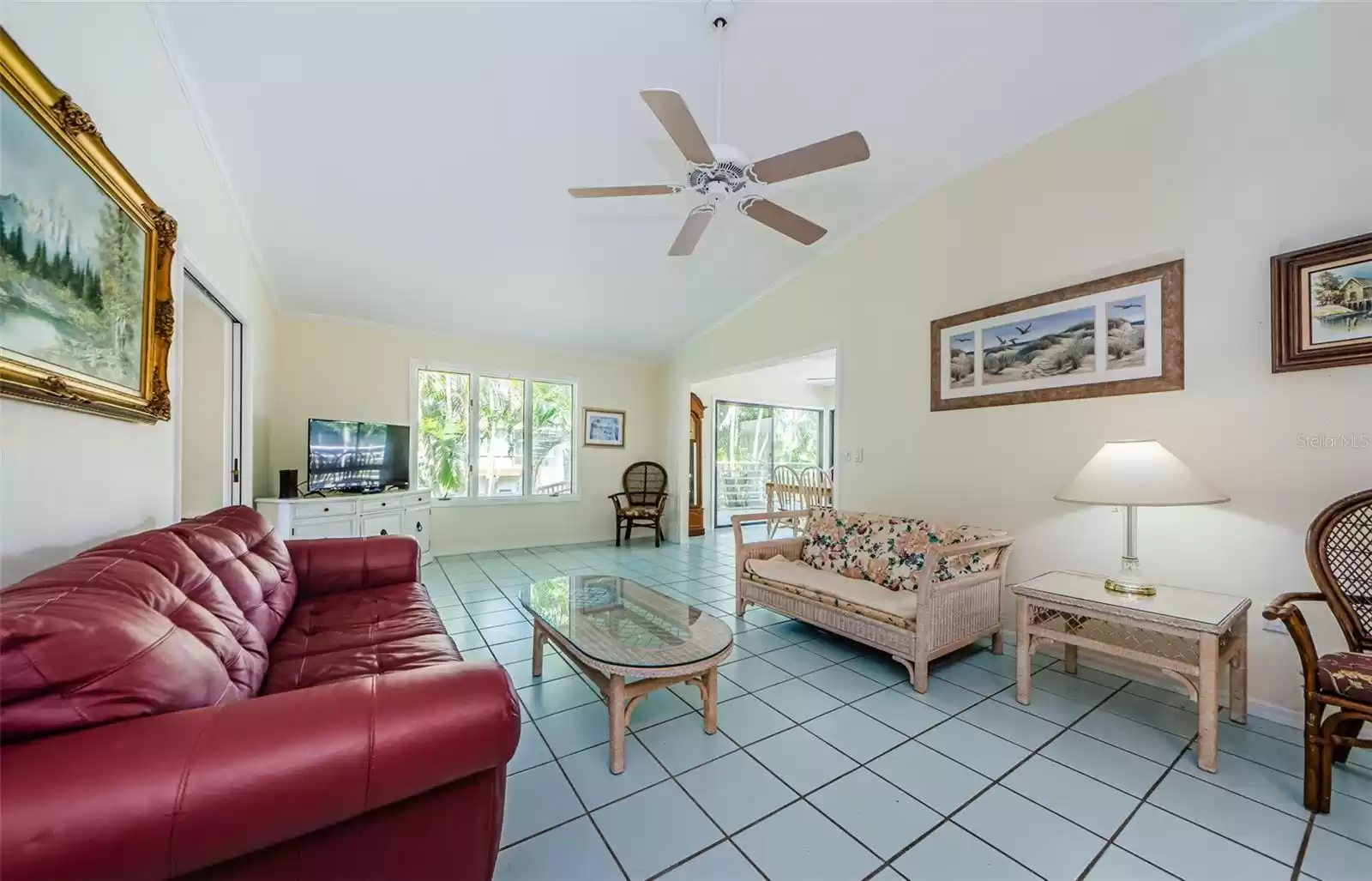1008 Caravel Ct, Tarpon Springs, Florida 34689, 3 Bedrooms Bedrooms, ,2 BathroomsBathrooms,Residential,For Sale,CARAVEL,U8250981