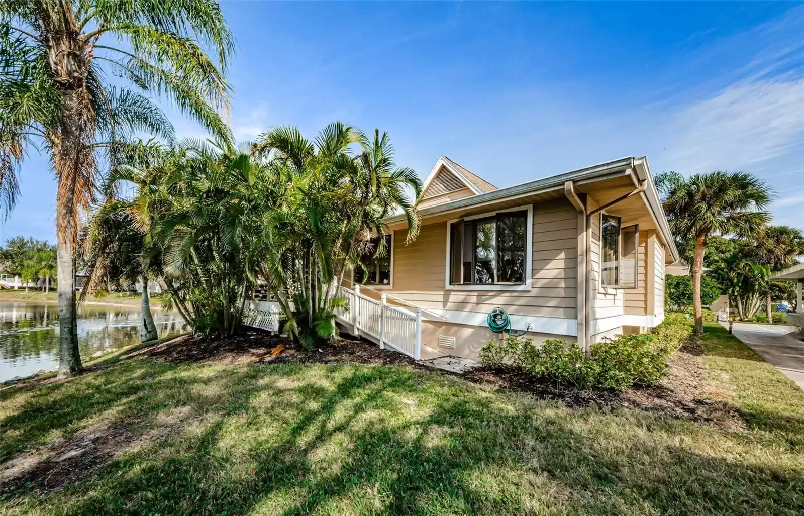 1008 Caravel Ct, Tarpon Springs, Florida 34689, 3 Bedrooms Bedrooms, ,2 BathroomsBathrooms,Residential,For Sale,CARAVEL,U8250981