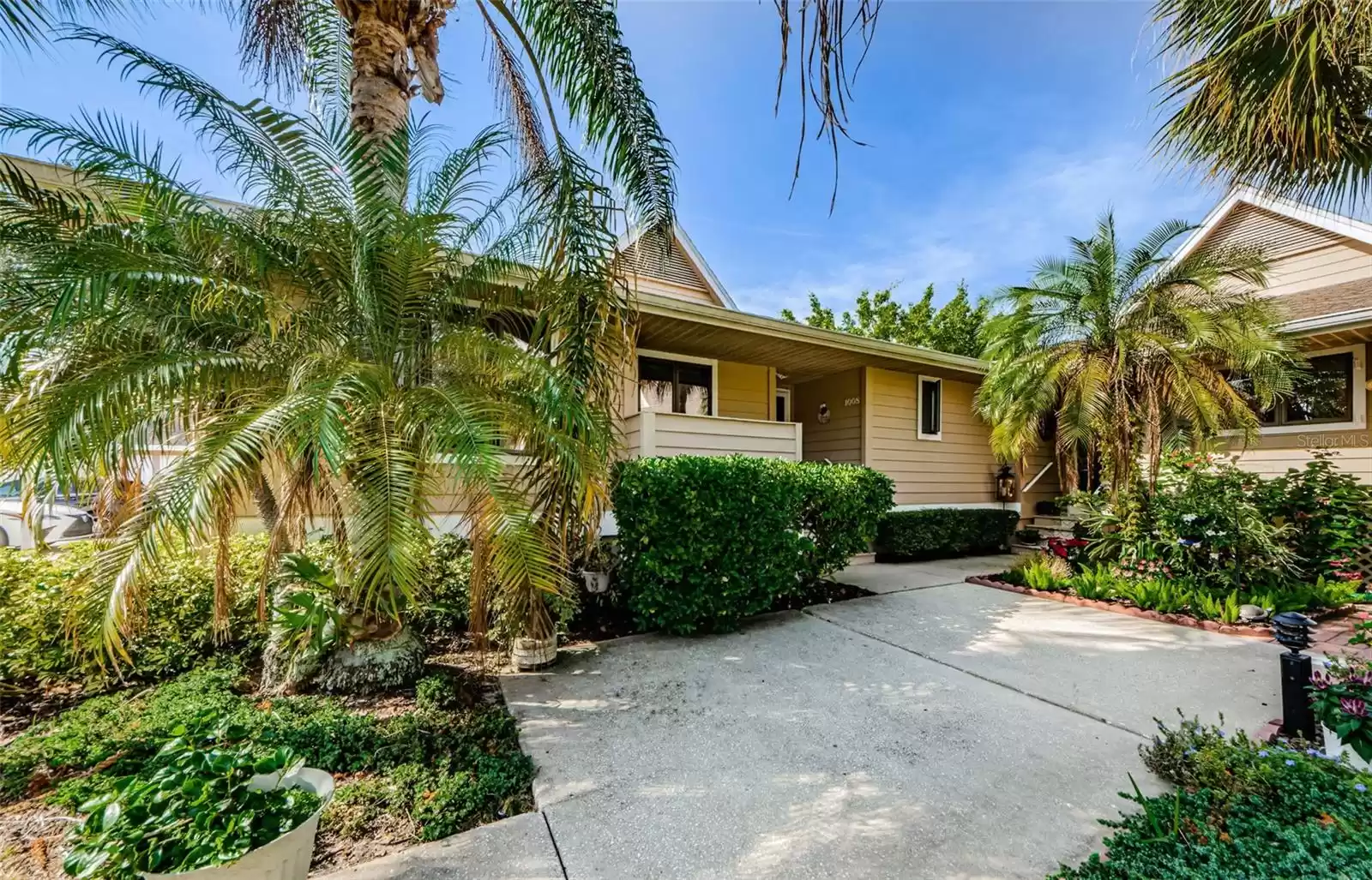 1008 Caravel Ct, Tarpon Springs, Florida 34689, 3 Bedrooms Bedrooms, ,2 BathroomsBathrooms,Residential,For Sale,CARAVEL,U8250981