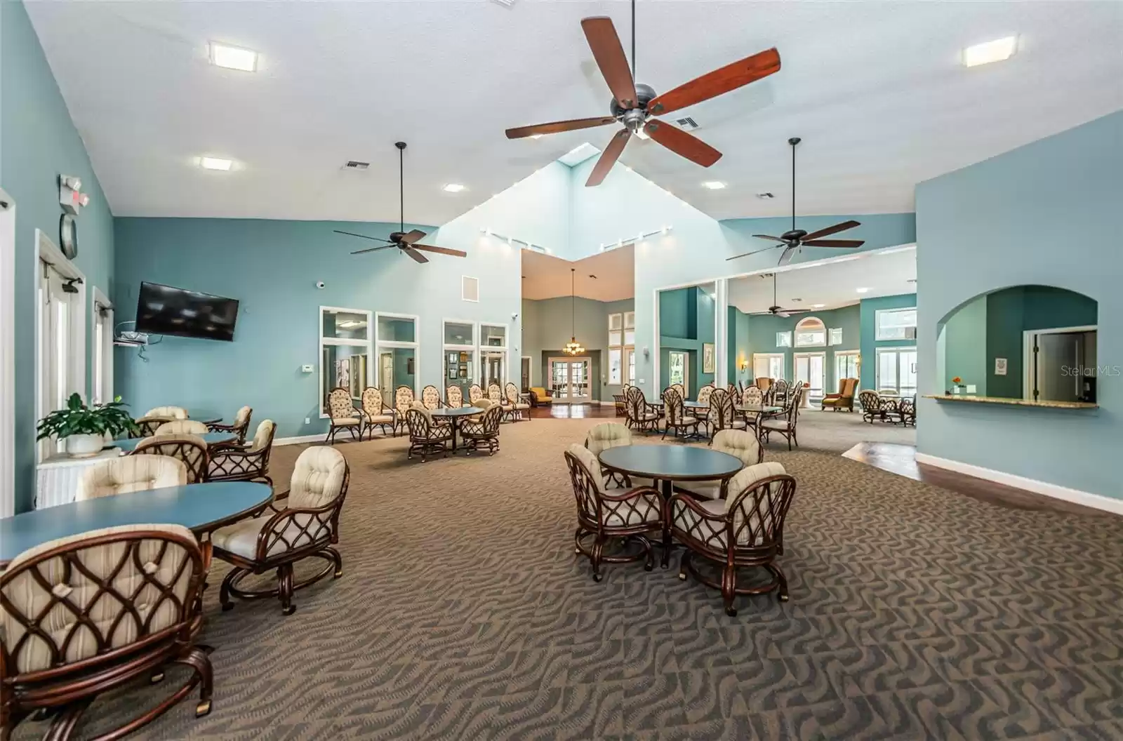 1008 Caravel Ct, Tarpon Springs, Florida 34689, 3 Bedrooms Bedrooms, ,2 BathroomsBathrooms,Residential,For Sale,CARAVEL,U8250981