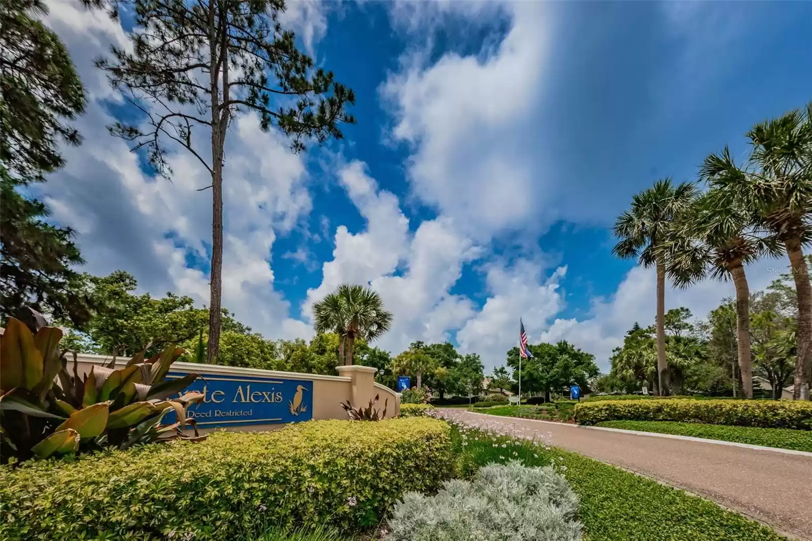 1008 Caravel Ct, Tarpon Springs, Florida 34689, 3 Bedrooms Bedrooms, ,2 BathroomsBathrooms,Residential,For Sale,CARAVEL,U8250981