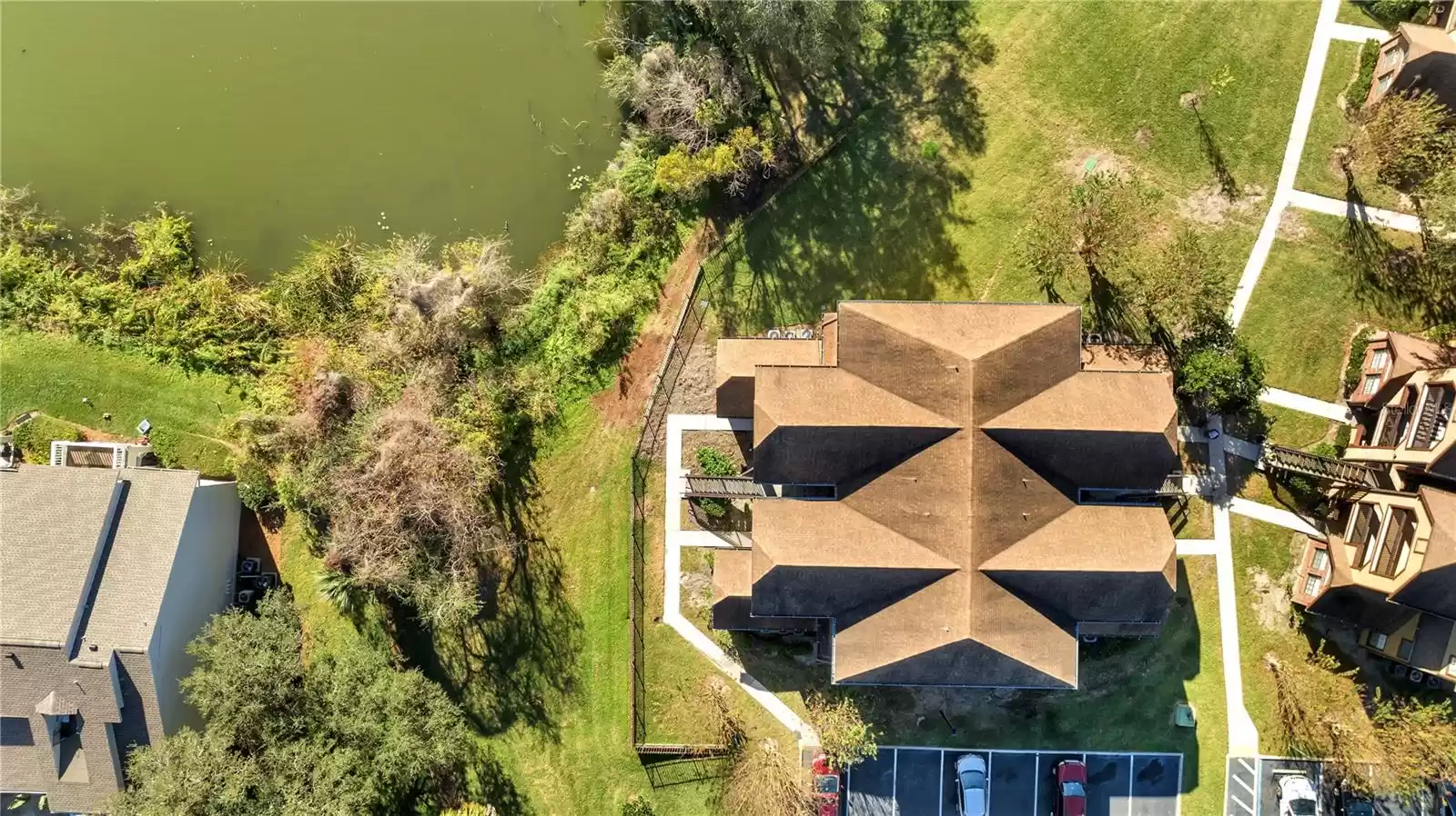 400 LAKE PLACID COURT, ALTAMONTE SPRINGS, Florida 32701, 2 Bedrooms Bedrooms, ,2 BathroomsBathrooms,Residential,For Sale,LAKE PLACID,MFRO6223131