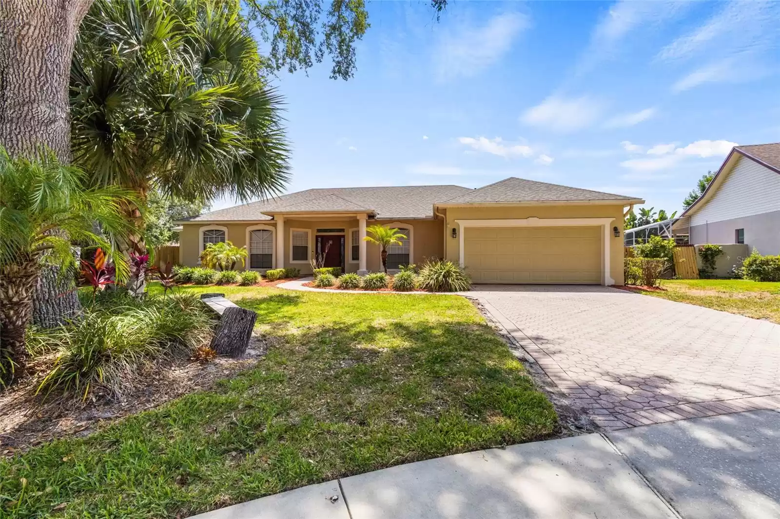 1569 VICTORIA WAY, WINTER GARDEN, Florida 34787, 4 Bedrooms Bedrooms, ,2 BathroomsBathrooms,Residential,For Sale,VICTORIA,MFRO6218682