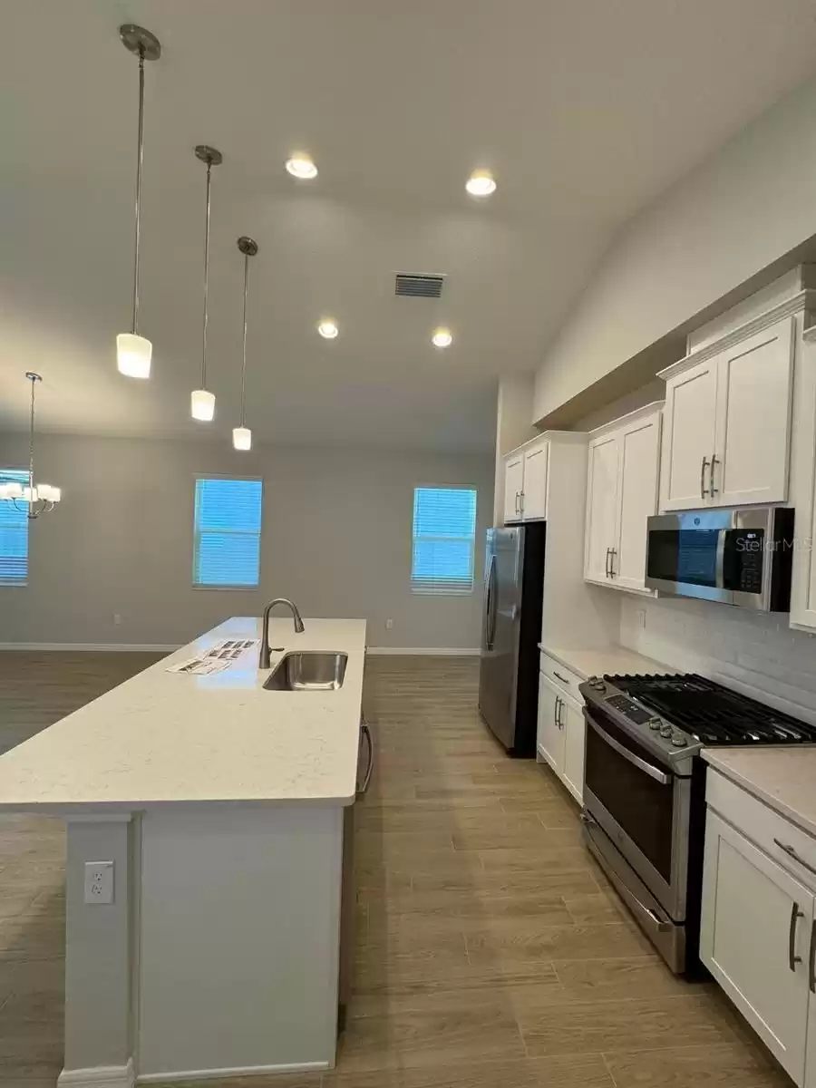 12063 WALMSLEY ALLEY, WINTER GARDEN, Florida 34787, 3 Bedrooms Bedrooms, ,2 BathroomsBathrooms,Residential Lease,For Rent,WALMSLEY ALLEY,MFRO6226447