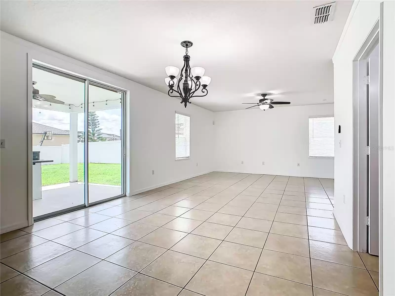 1875 MONTE CRISTO LANE, KISSIMMEE, Florida 34758, 4 Bedrooms Bedrooms, ,2 BathroomsBathrooms,Residential,For Sale,MONTE CRISTO,0,MFRT3539173