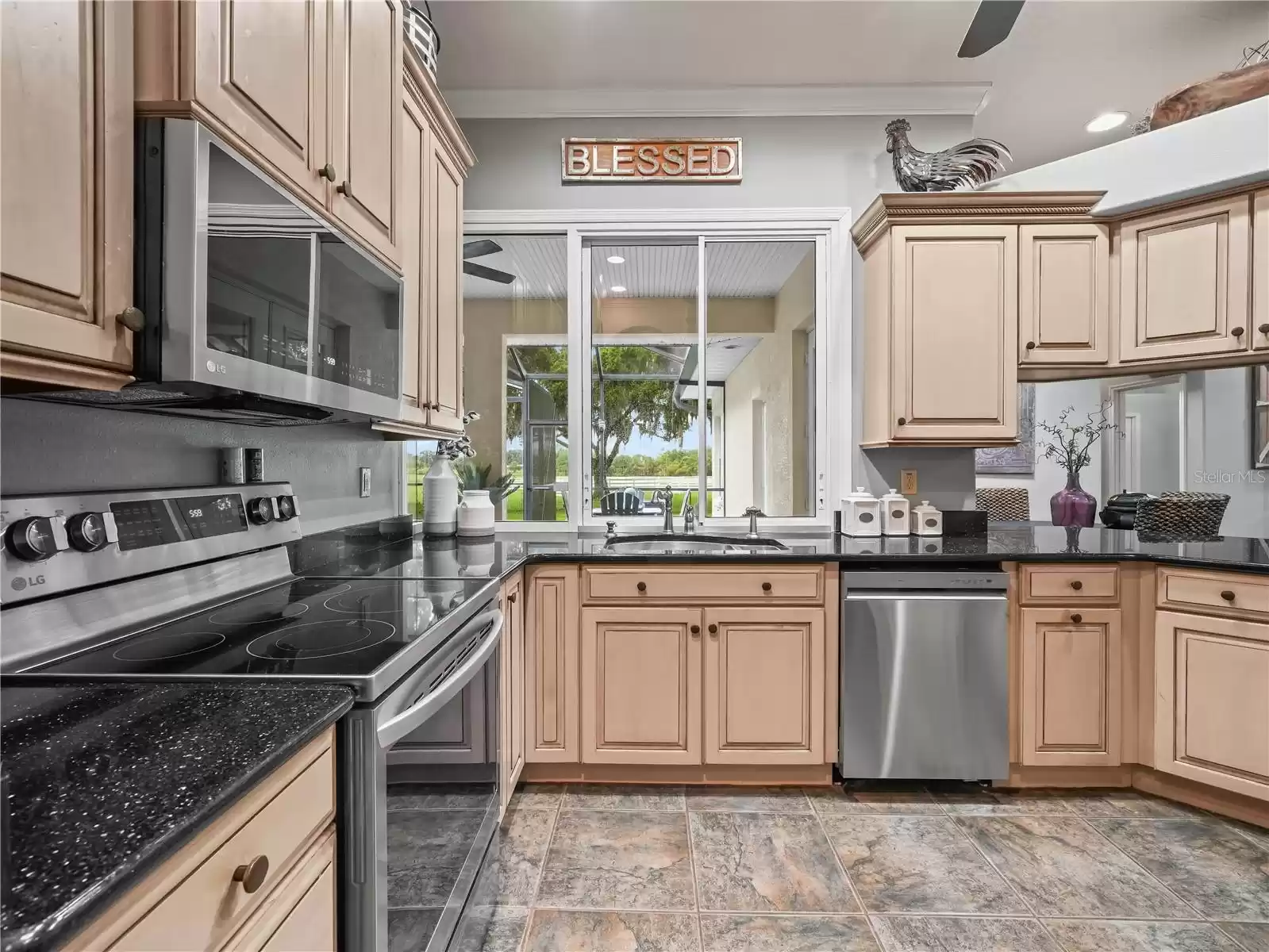 1096 Drew St, Lakeland, Florida 33810, 4 Bedrooms Bedrooms, ,3 BathroomsBathrooms,Residential,For Sale,DREW,L4946402