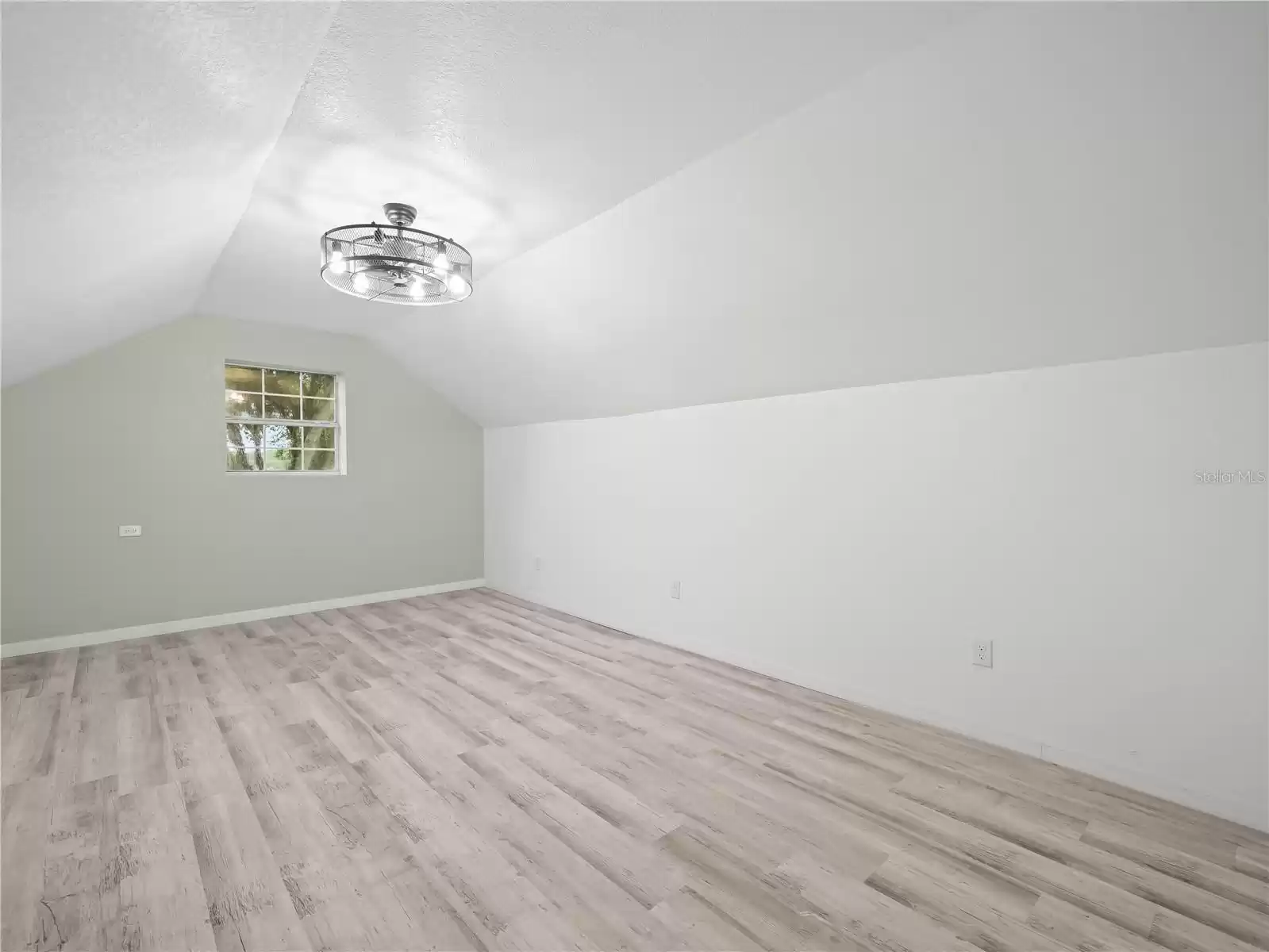 4th bedroom upstairs