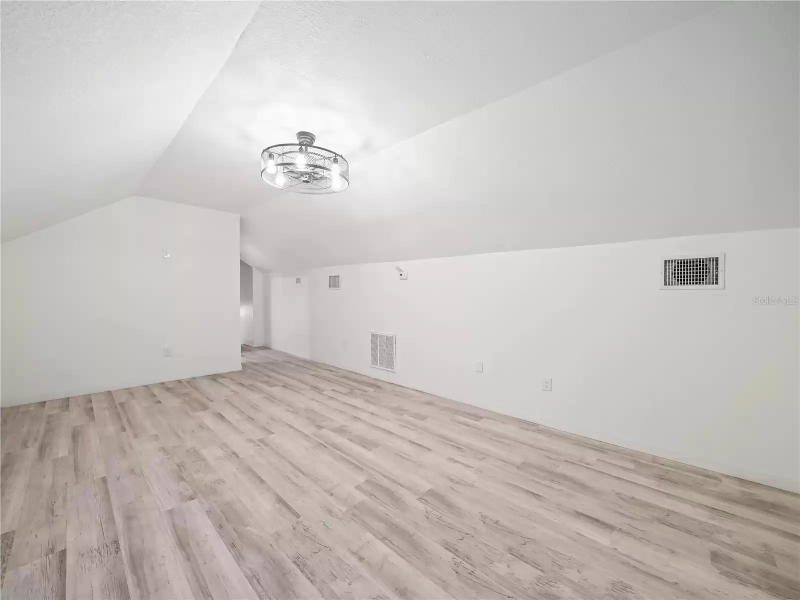 1096 Drew St, Lakeland, Florida 33810, 4 Bedrooms Bedrooms, ,3 BathroomsBathrooms,Residential,For Sale,DREW,L4946402