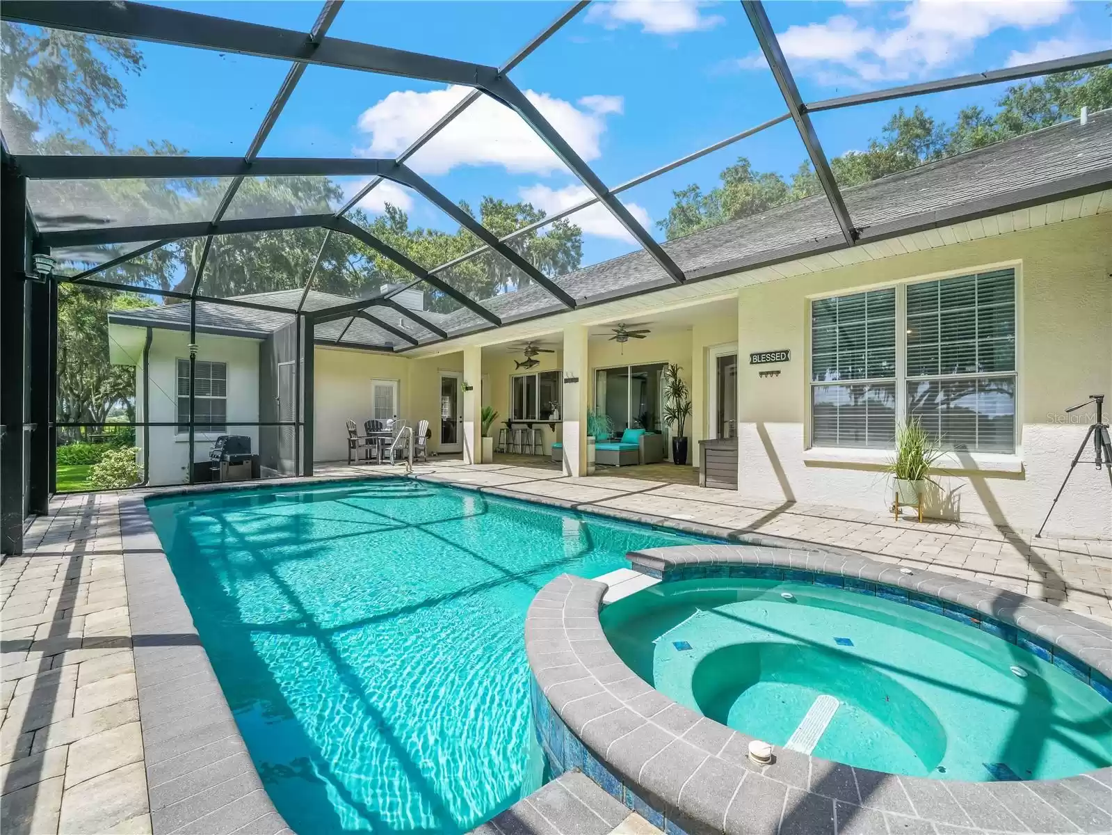 1096 Drew St, Lakeland, Florida 33810, 4 Bedrooms Bedrooms, ,3 BathroomsBathrooms,Residential,For Sale,DREW,L4946402