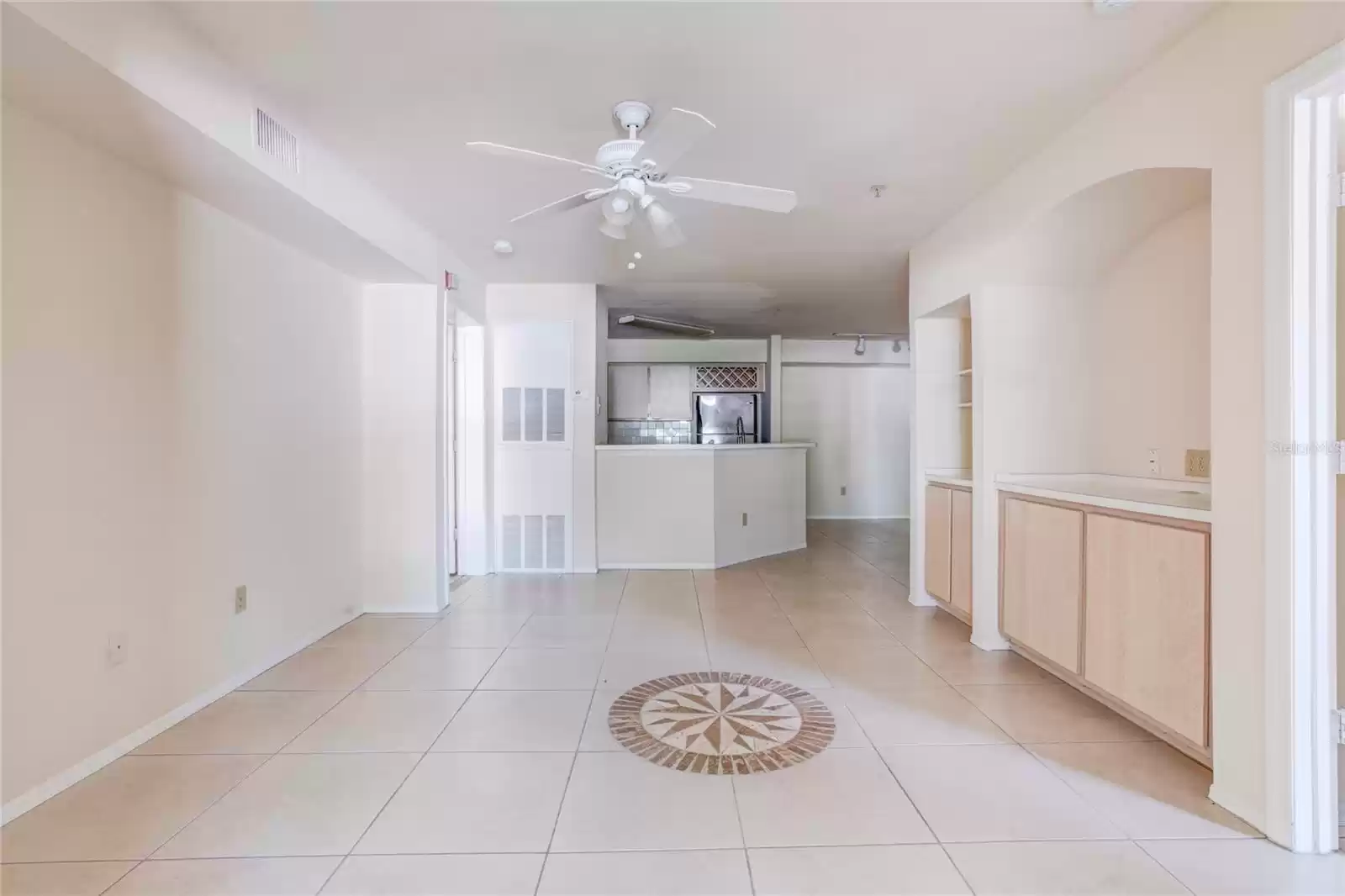 823 CAMARGO WAY, ALTAMONTE SPRINGS, Florida 32714, 2 Bedrooms Bedrooms, ,2 BathroomsBathrooms,Residential,For Sale,CAMARGO,MFRO6226743