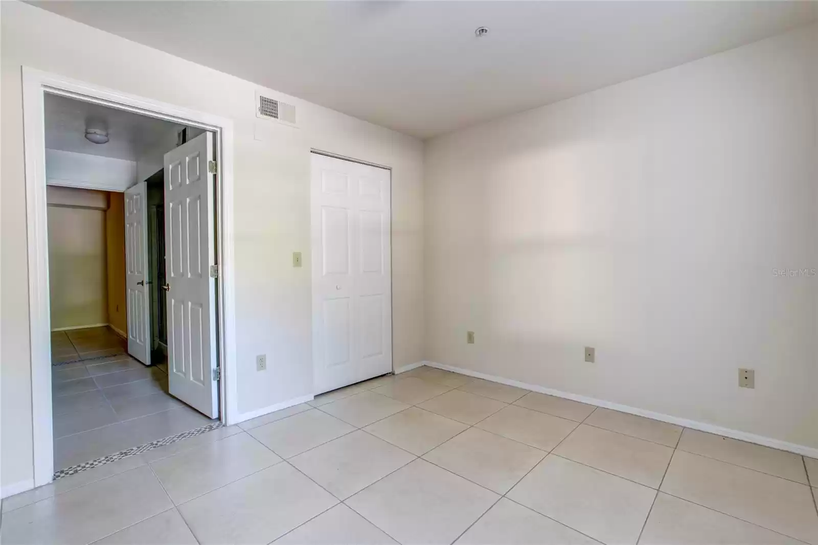 823 CAMARGO WAY, ALTAMONTE SPRINGS, Florida 32714, 2 Bedrooms Bedrooms, ,2 BathroomsBathrooms,Residential,For Sale,CAMARGO,MFRO6226743