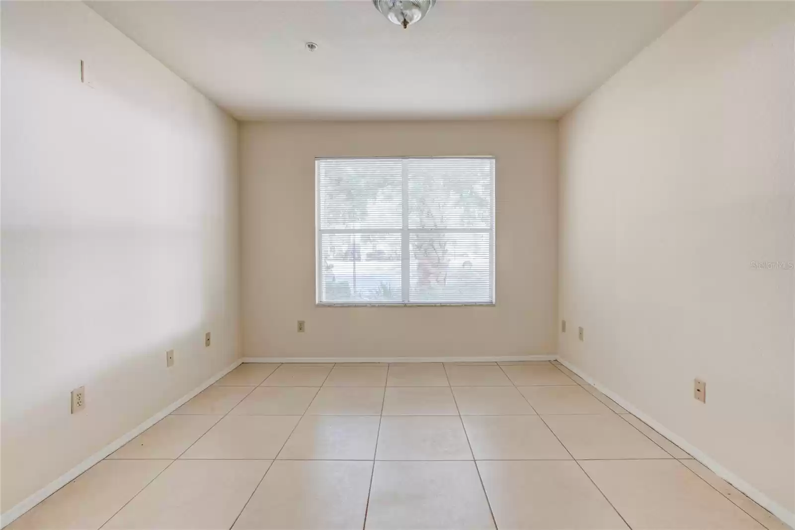 823 CAMARGO WAY, ALTAMONTE SPRINGS, Florida 32714, 2 Bedrooms Bedrooms, ,2 BathroomsBathrooms,Residential,For Sale,CAMARGO,MFRO6226743