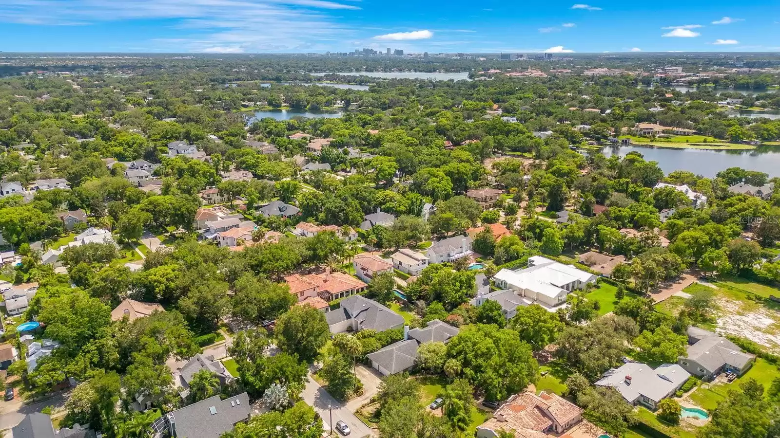 1650 LAKEHURST AVENUE, WINTER PARK, Florida 32789, 4 Bedrooms Bedrooms, ,4 BathroomsBathrooms,Residential,For Sale,LAKEHURST,MFRO6225250