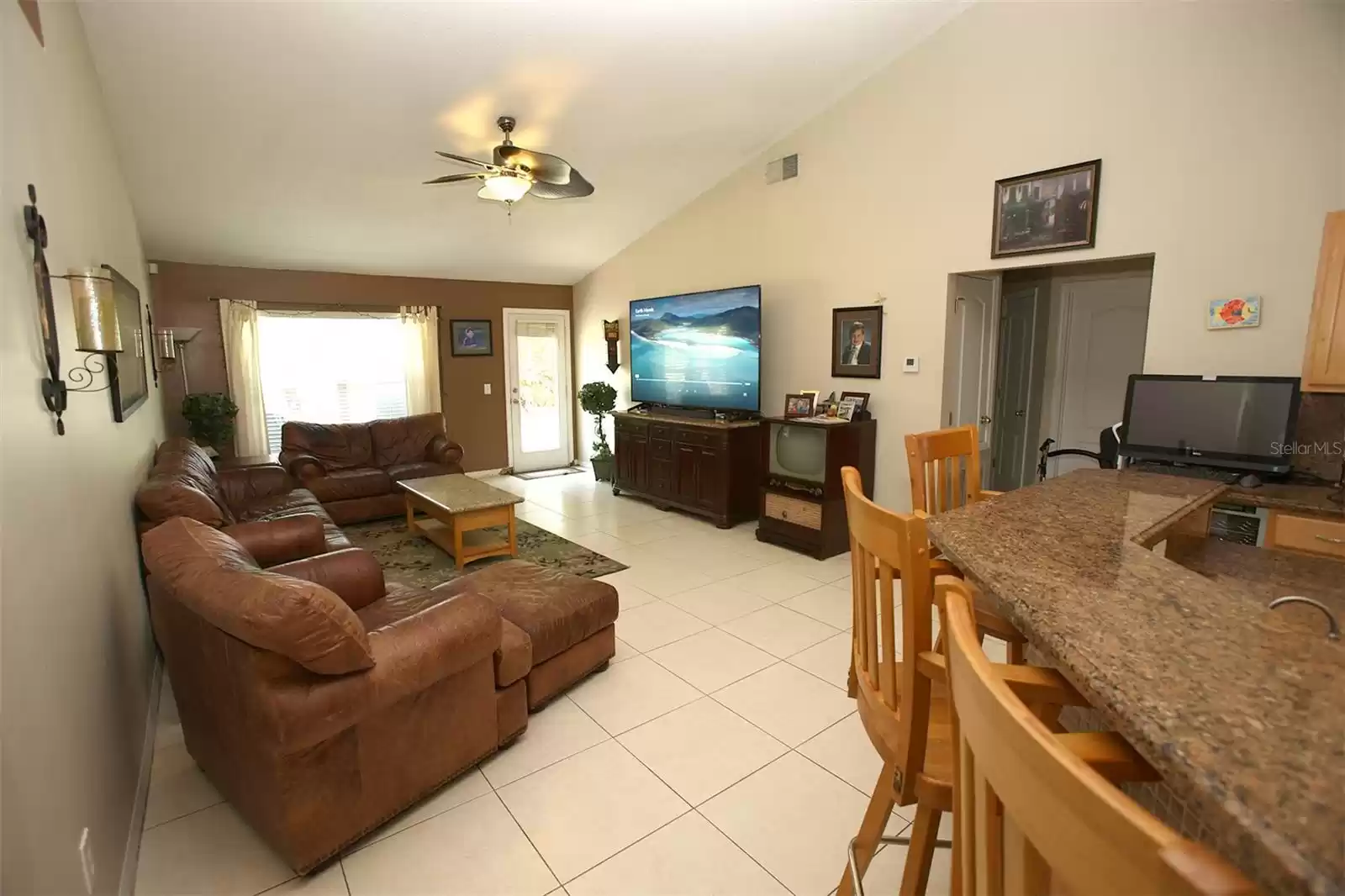 Kitchen/family room