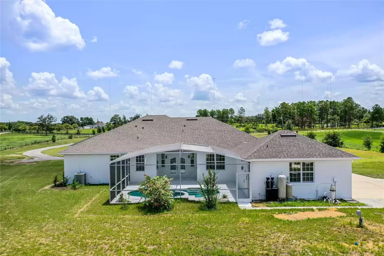 9313 QUIET LANE, WINTER GARDEN, Florida 34787, 4 Bedrooms Bedrooms, ,2 BathroomsBathrooms,Residential,For Sale,QUIET,MFRO6226273