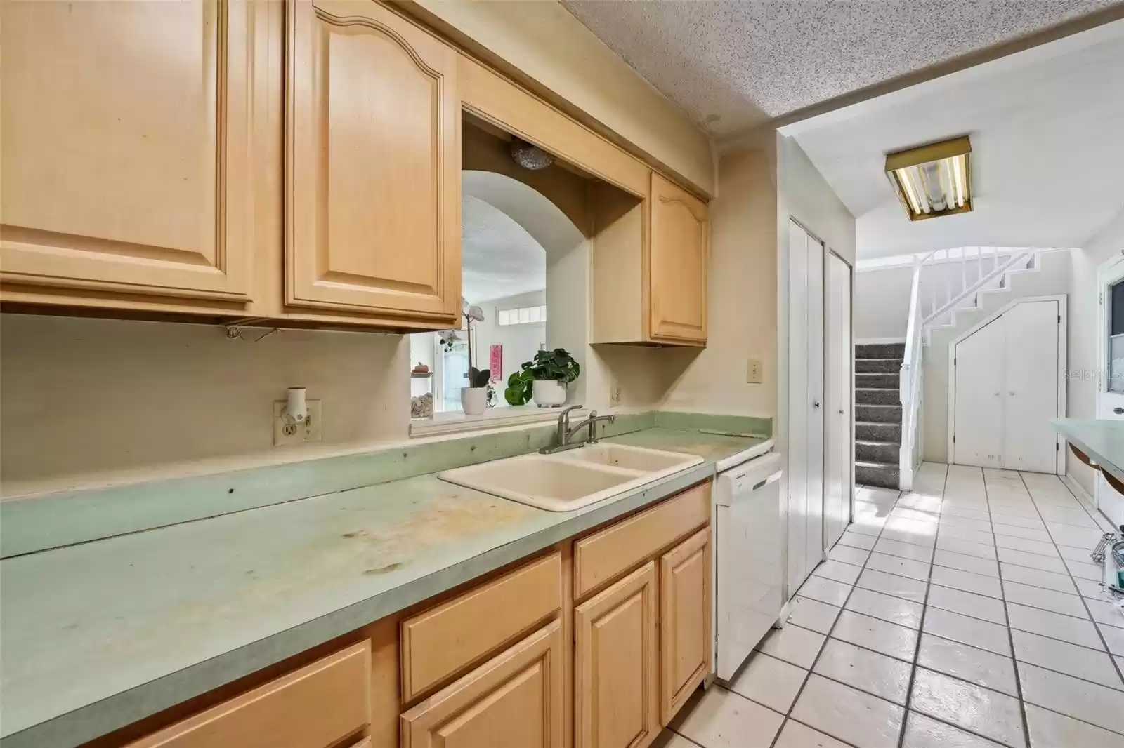 1618 NEW AMSTERDAM WAY, ORLANDO, Florida 32818, 4 Bedrooms Bedrooms, ,3 BathroomsBathrooms,Residential,For Sale,NEW AMSTERDAM,MFRO6226321