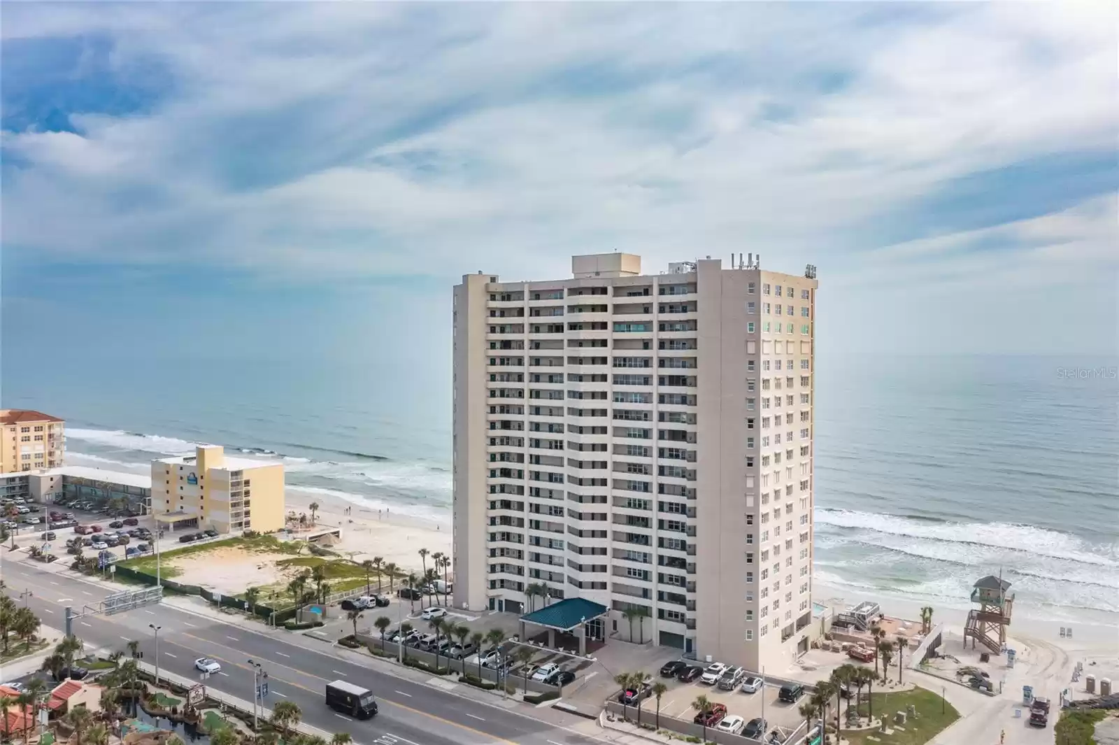 3425 ATLANTIC AVENUE, DAYTONA BEACH, Florida 32118, 4 Bedrooms Bedrooms, ,3 BathroomsBathrooms,Residential,For Sale,ATLANTIC,0,MFRV4937625