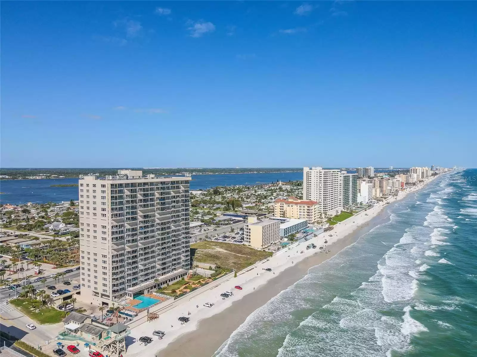 3425 ATLANTIC AVENUE, DAYTONA BEACH, Florida 32118, 4 Bedrooms Bedrooms, ,3 BathroomsBathrooms,Residential,For Sale,ATLANTIC,0,MFRV4937625