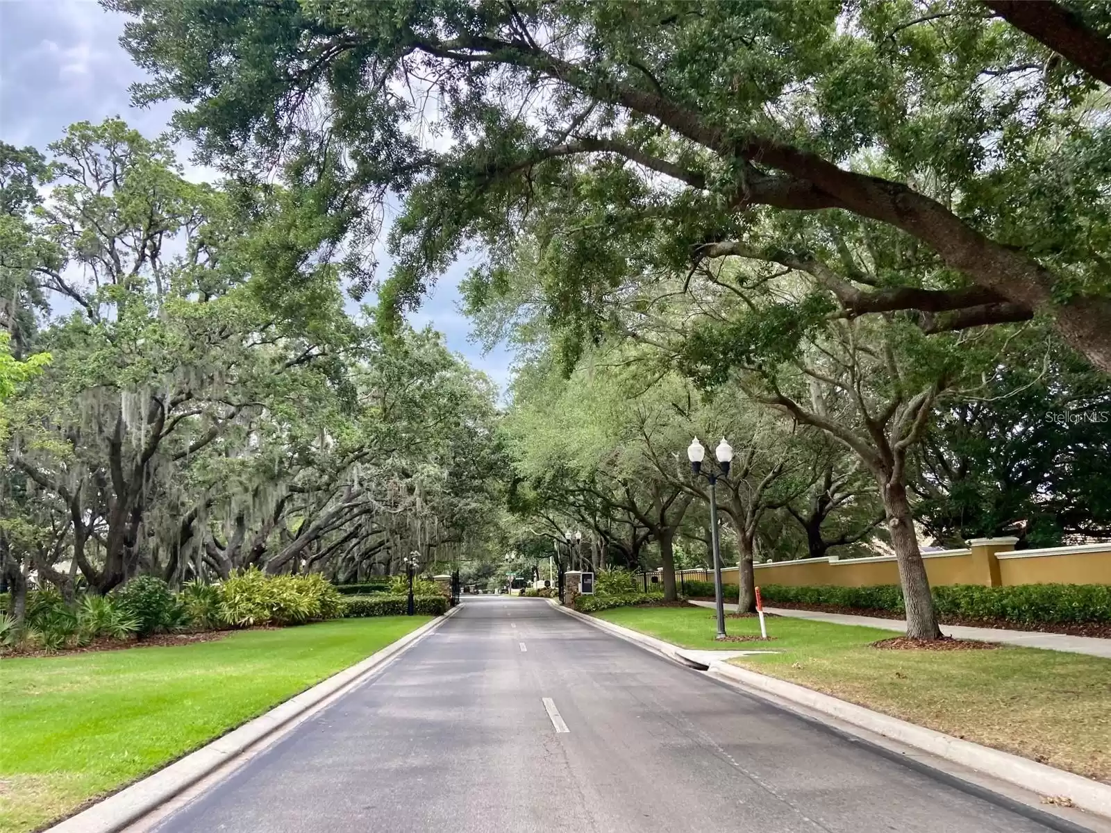 6342 DAYSBROOK DRIVE, ORLANDO, Florida 32835, 3 Bedrooms Bedrooms, ,2 BathroomsBathrooms,Residential,For Sale,DAYSBROOK,MFRO6227232