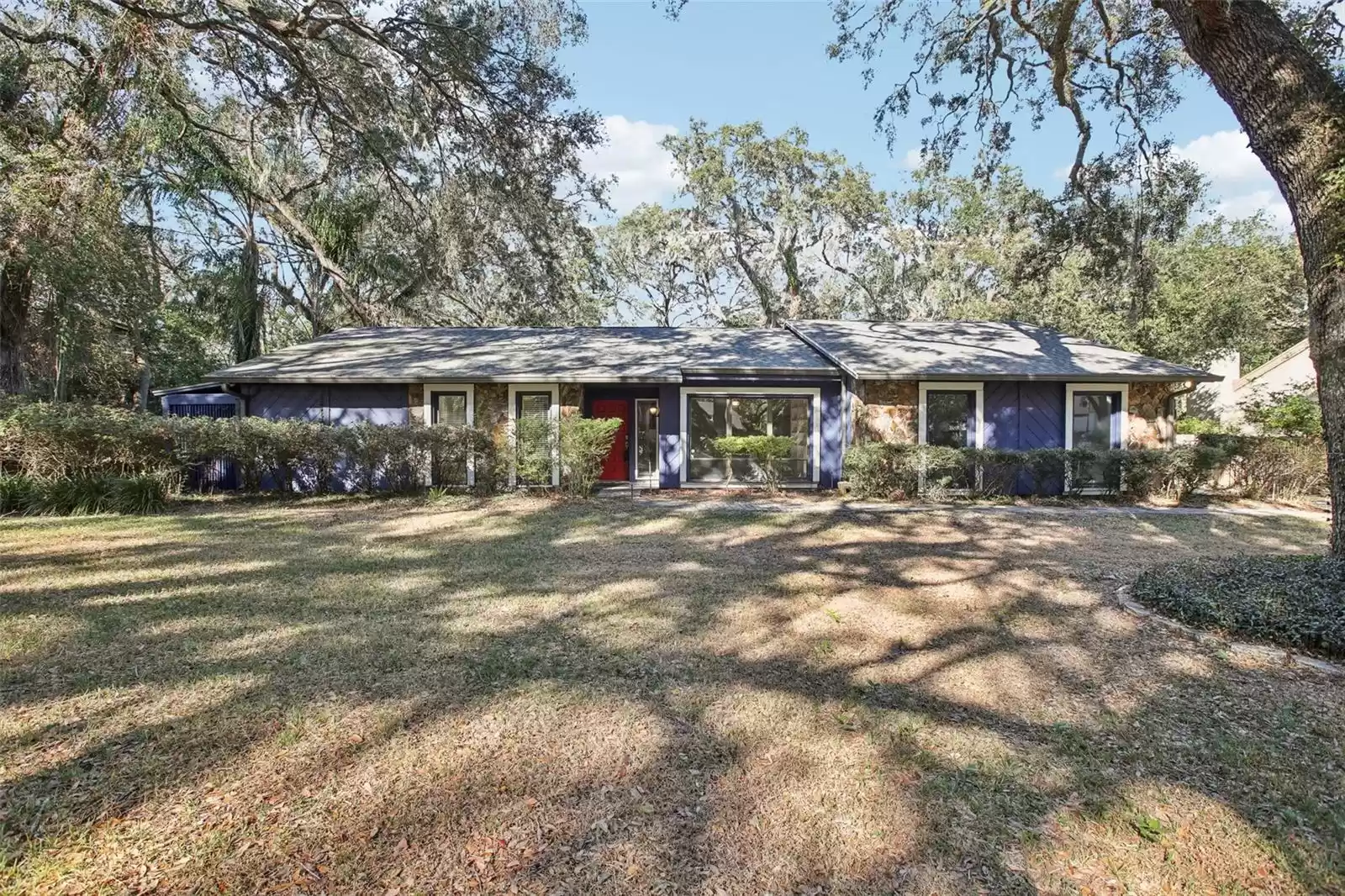 2504 HIGH OAKS LANE, LUTZ, Florida 33559, 4 Bedrooms Bedrooms, ,3 BathroomsBathrooms,Residential,For Sale,HIGH OAKS,0,MFRU8248080