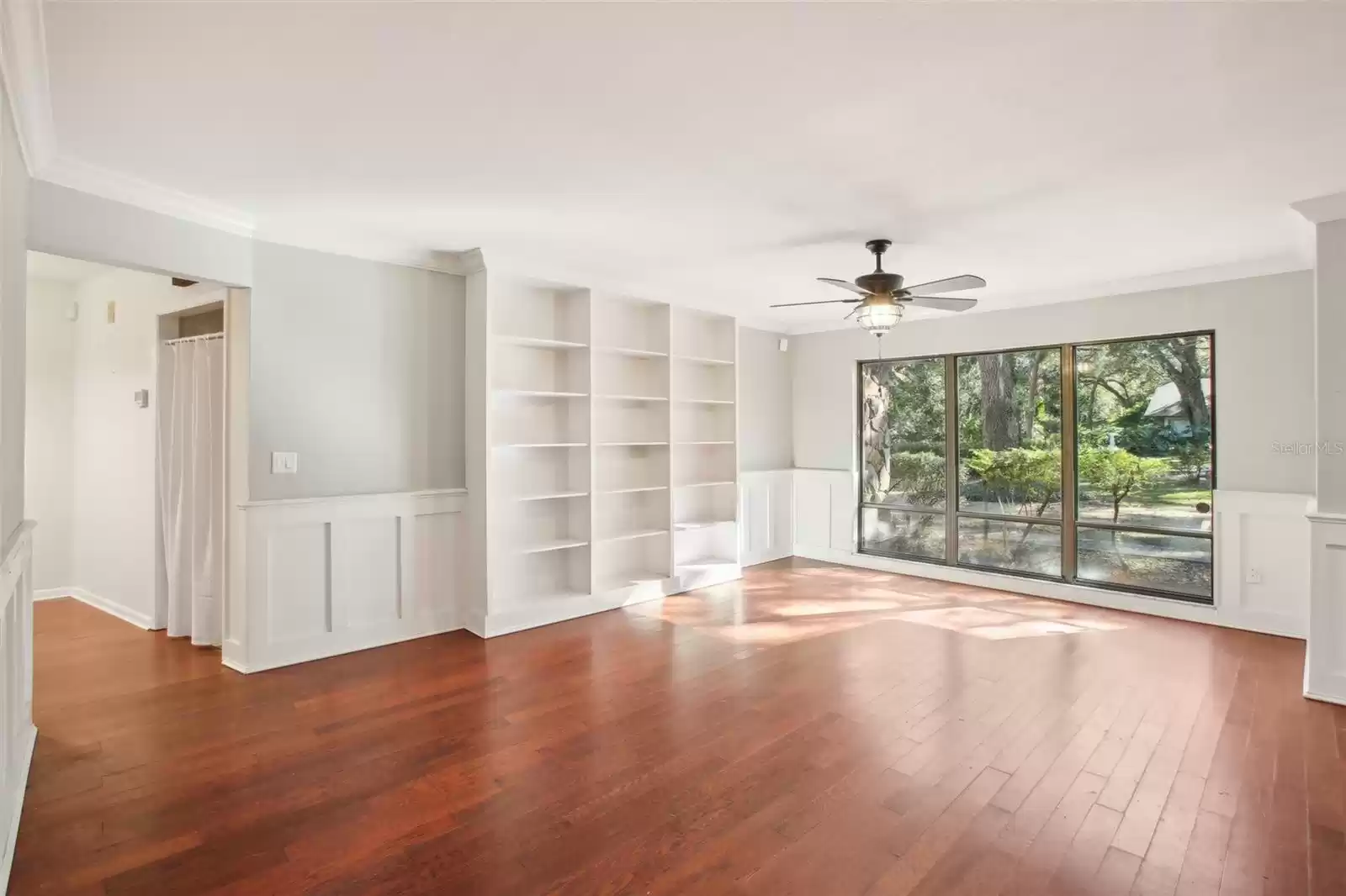 Built in shelving