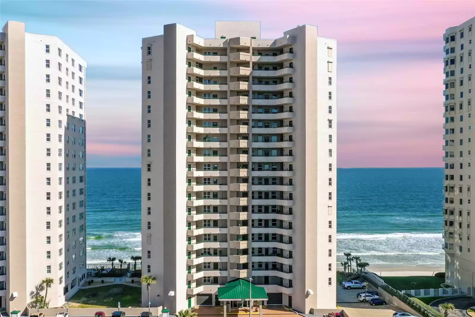 3315 ATLANTIC AVENUE, DAYTONA BEACH SHORES, Florida 32118, 3 Bedrooms Bedrooms, ,3 BathroomsBathrooms,Residential,For Sale,ATLANTIC,0,MFRV4937385