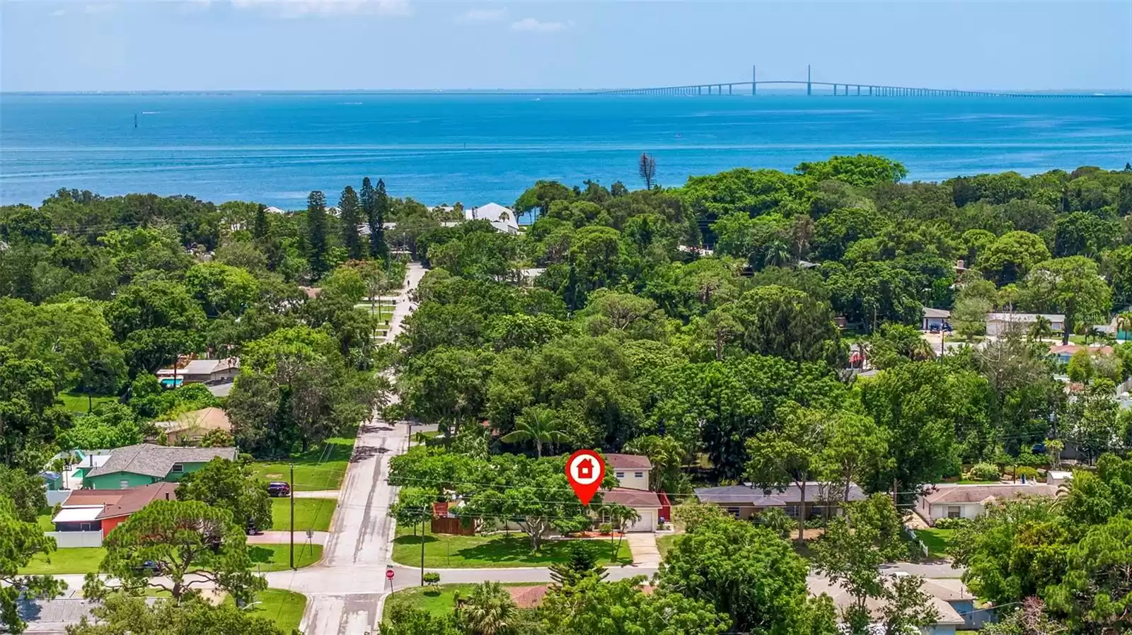 Close to the open water of the Tampa and the Gulf, public parks and boat ramps