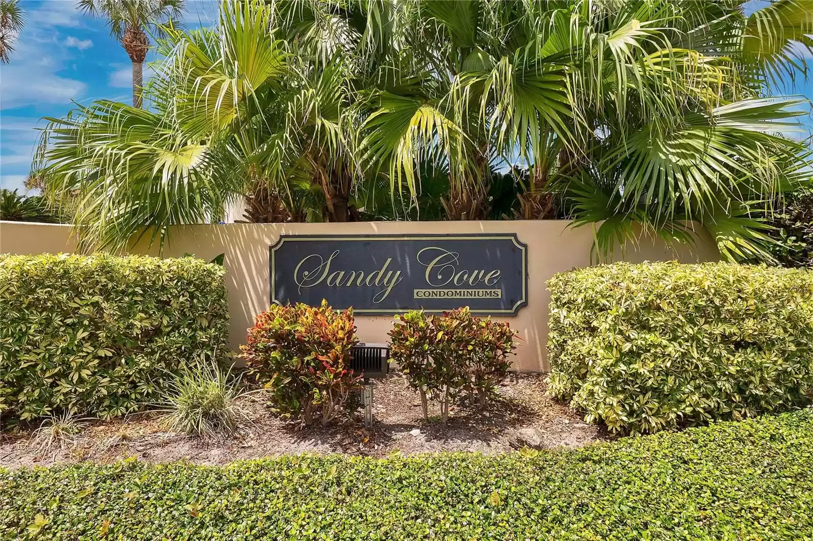 574 ORANGE DRIVE, ALTAMONTE SPRINGS, Florida 32701, 1 Bedroom Bedrooms, ,1 BathroomBathrooms,Residential,For Sale,ORANGE,MFRO6225875