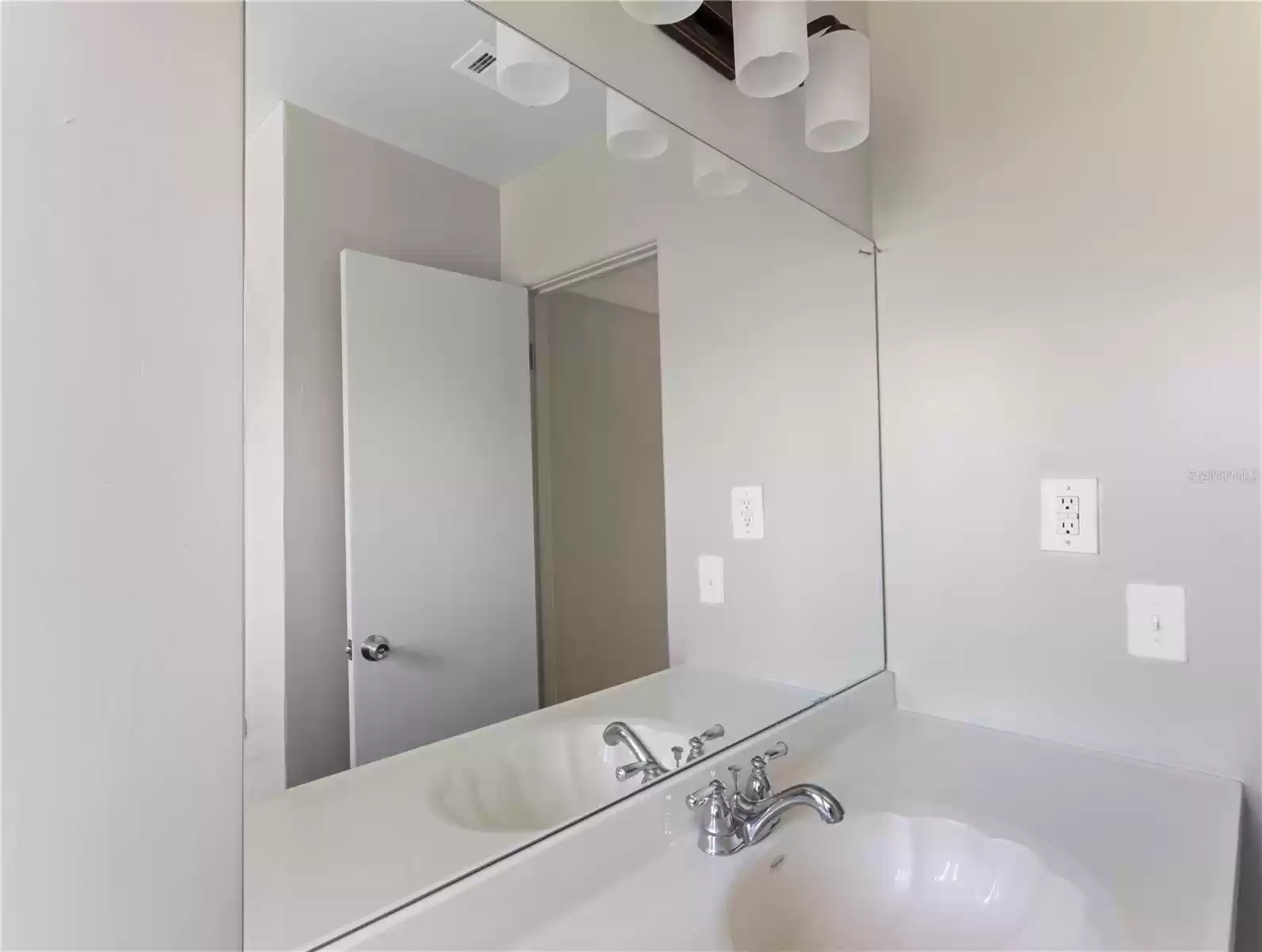 Bathroom #2