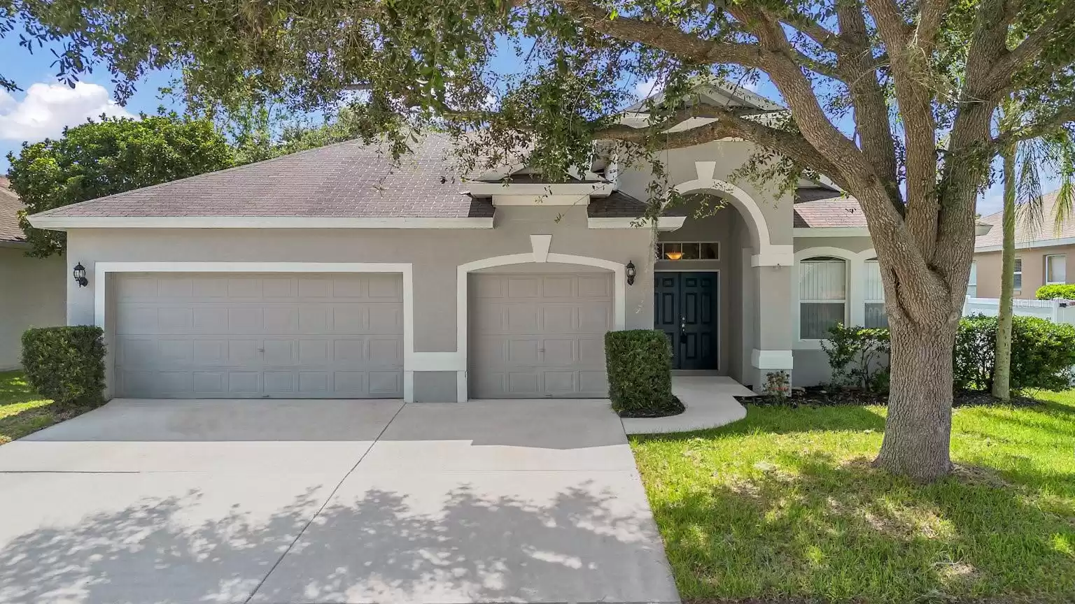 928 BRIDGEWAY BOULEVARD, ORLANDO, Florida 32828, 4 Bedrooms Bedrooms, ,3 BathroomsBathrooms,Residential,For Sale,BRIDGEWAY,MFRO6223816