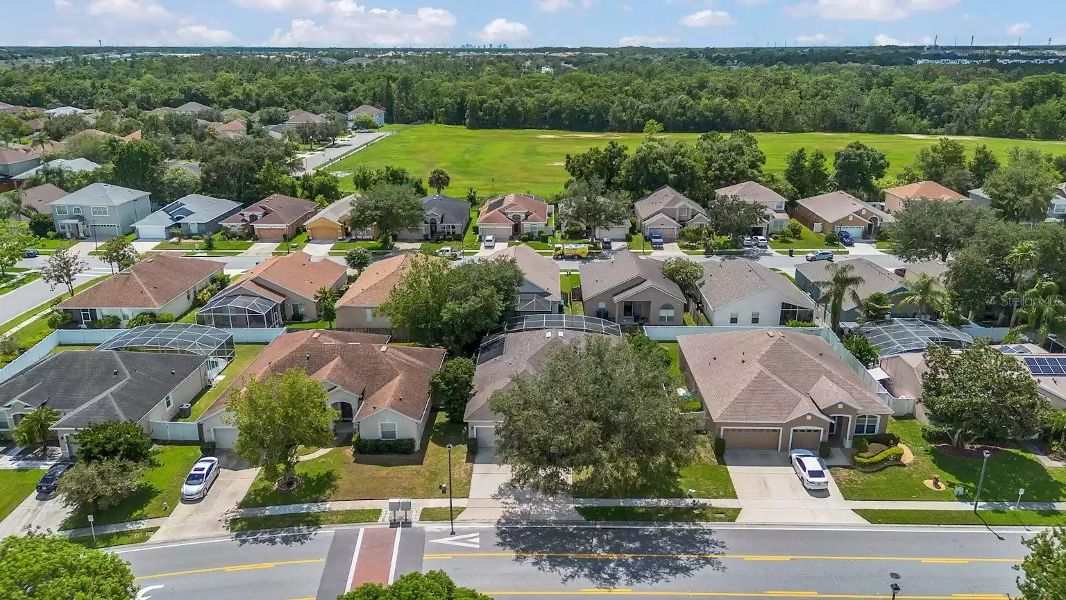 928 BRIDGEWAY BOULEVARD, ORLANDO, Florida 32828, 4 Bedrooms Bedrooms, ,3 BathroomsBathrooms,Residential,For Sale,BRIDGEWAY,MFRO6223816