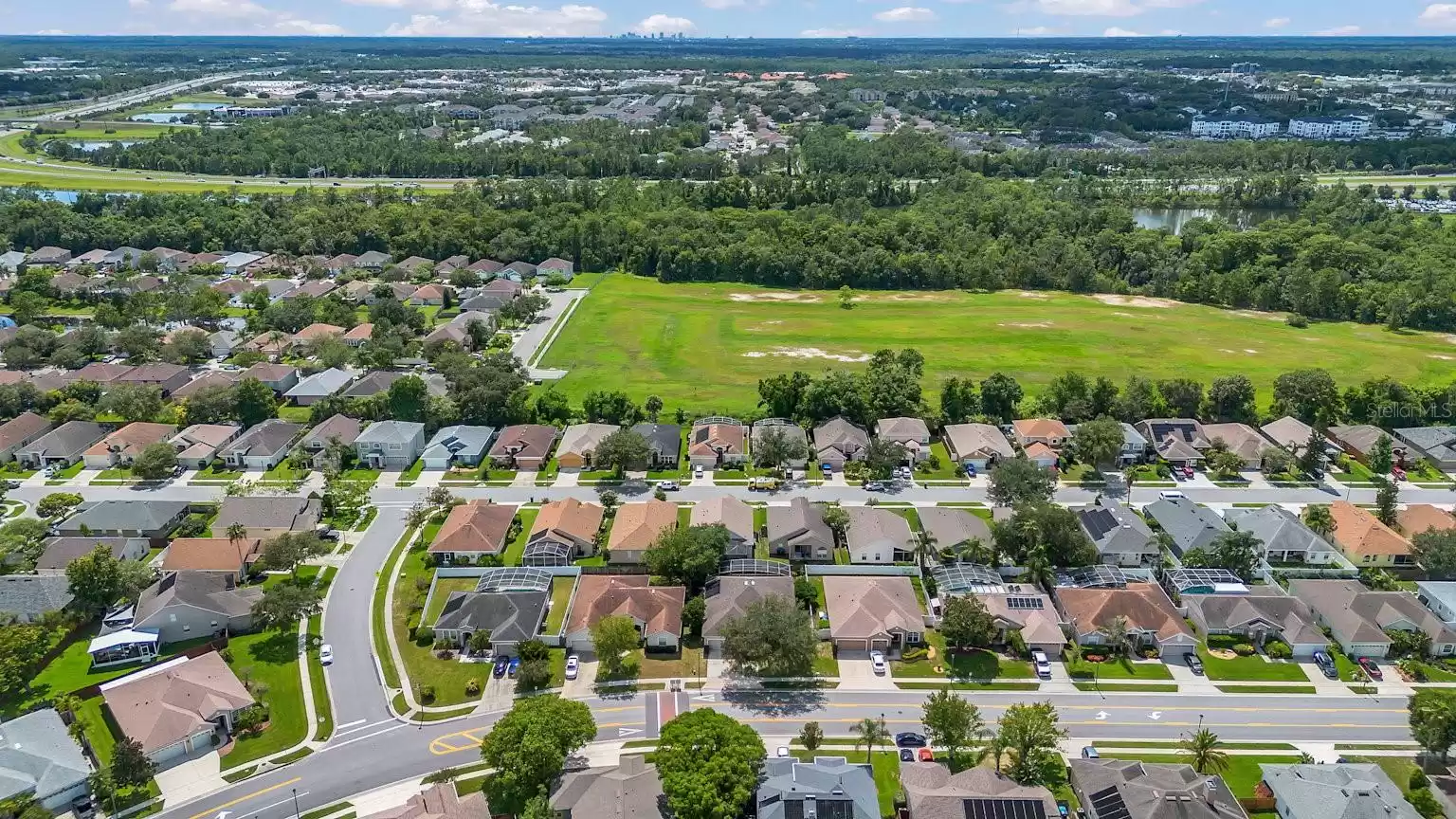 928 BRIDGEWAY BOULEVARD, ORLANDO, Florida 32828, 4 Bedrooms Bedrooms, ,3 BathroomsBathrooms,Residential,For Sale,BRIDGEWAY,MFRO6223816