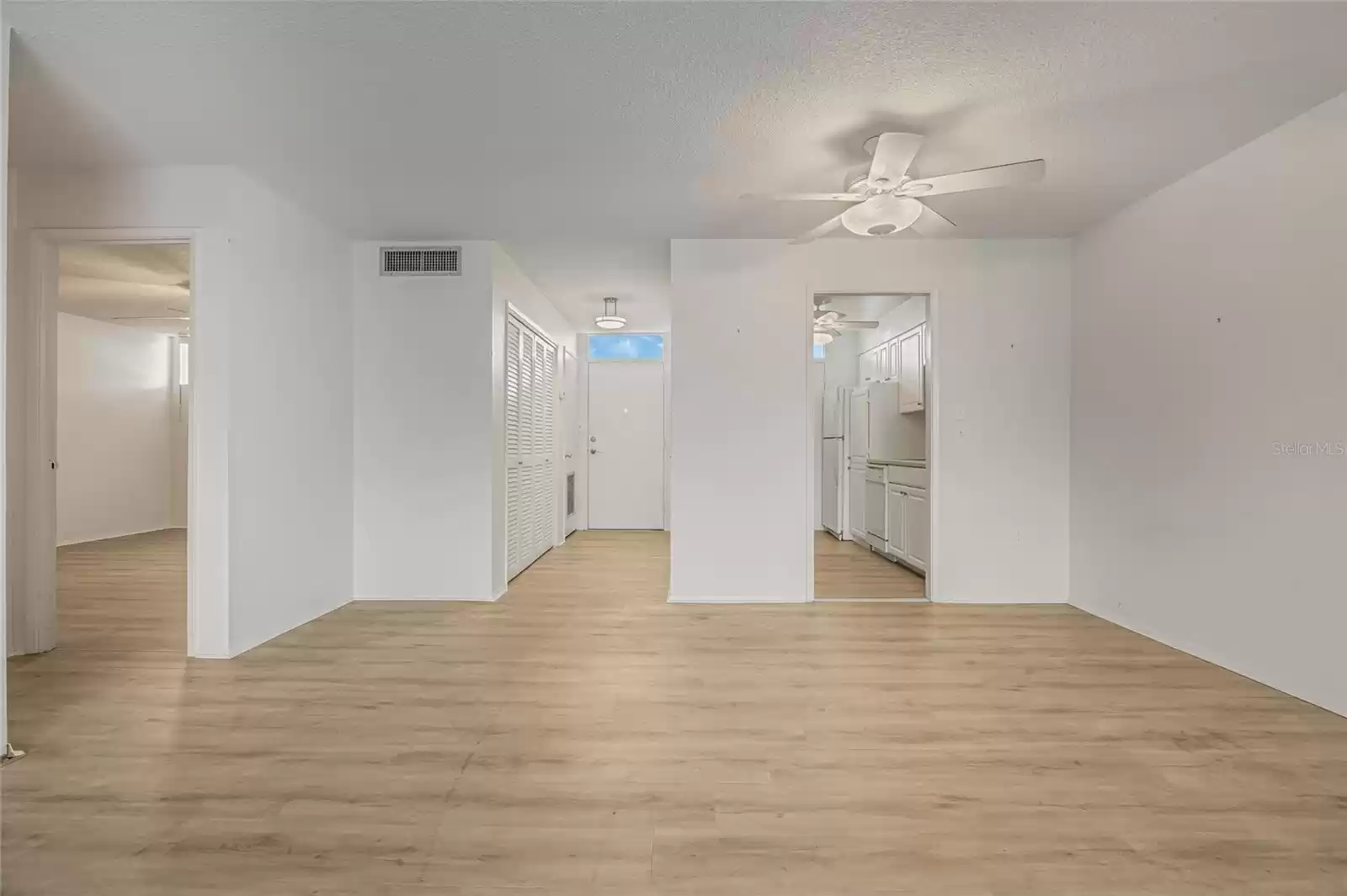 700 MELROSE AVENUE, WINTER PARK, Florida 32789, 1 Bedroom Bedrooms, ,1 BathroomBathrooms,Residential,For Sale,MELROSE,MFRO6226689