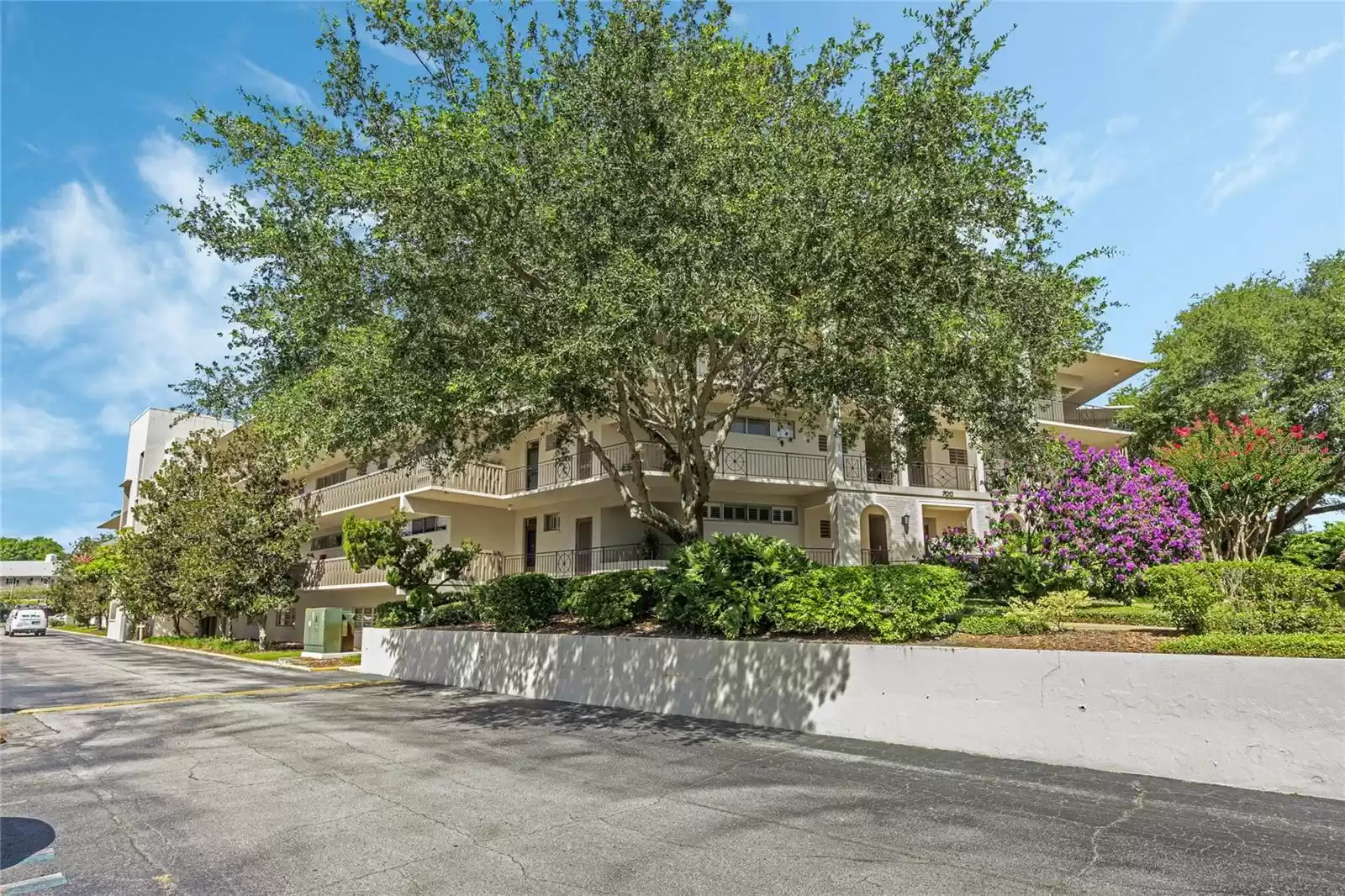 700 MELROSE AVENUE, WINTER PARK, Florida 32789, 1 Bedroom Bedrooms, ,1 BathroomBathrooms,Residential,For Sale,MELROSE,MFRO6226689